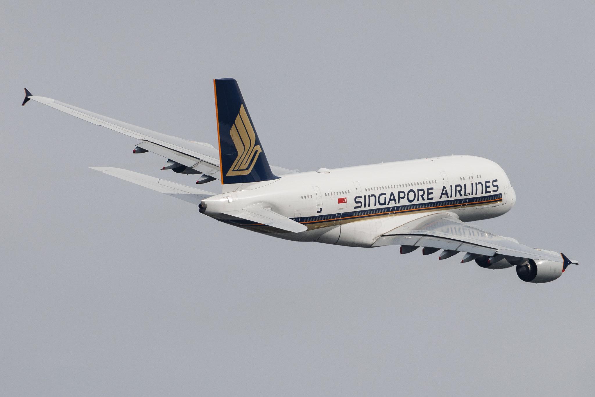 London Heathrow: Singapore Airlines (SQ / SIA) | Airbus A380-841 A388 | 9V-SKZ | MSN 255