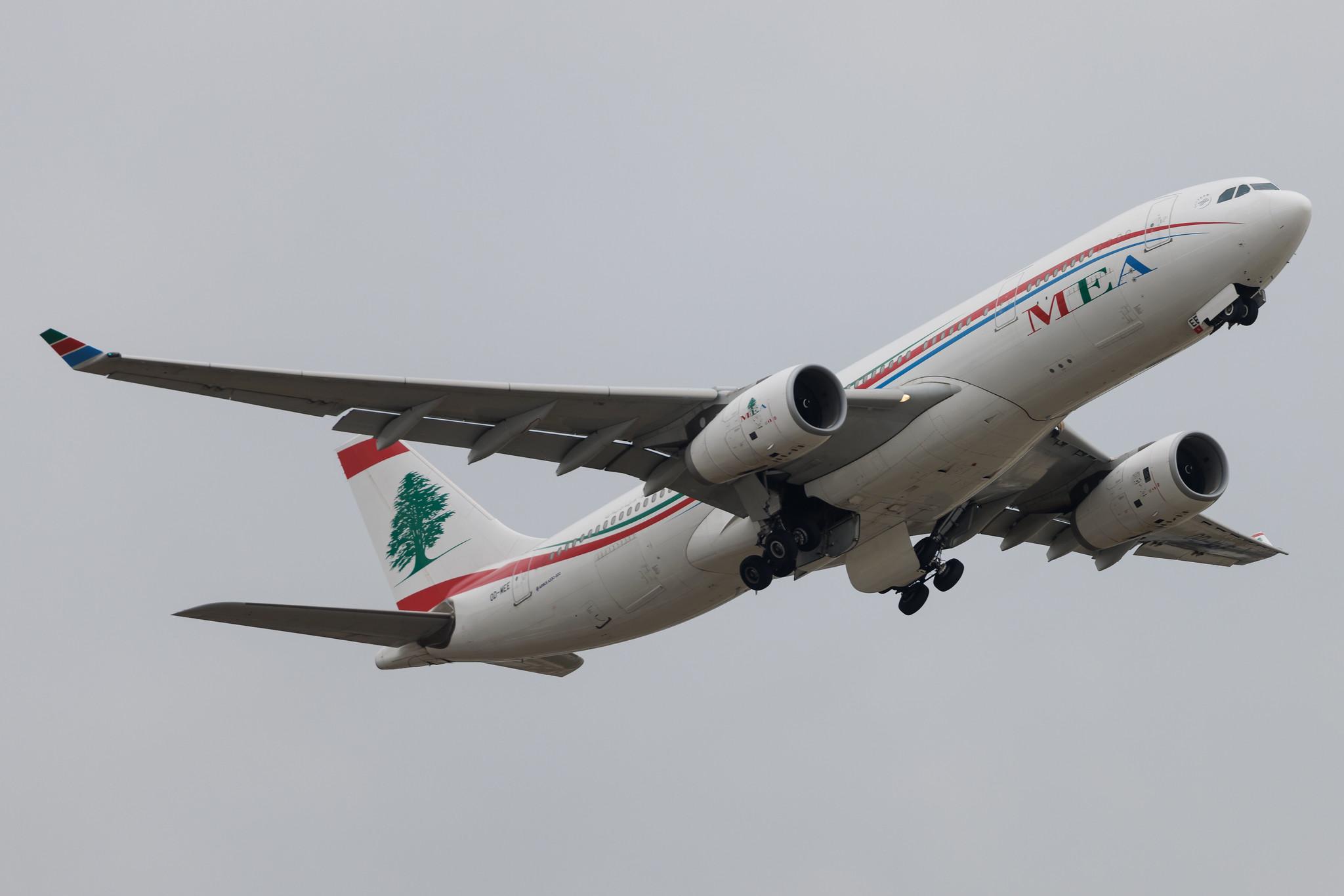 London Heathrow: MEA (ME / MEA) | Airbus A330-243 A332 | OD-MEE | MSN 1725