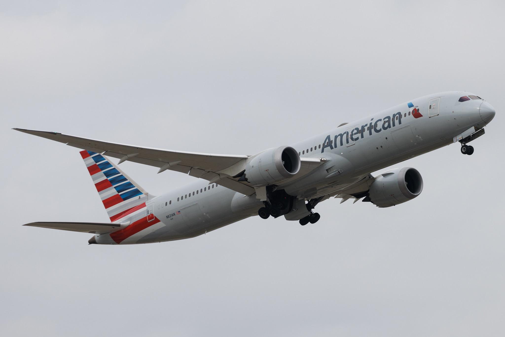 London Heathrow: American Airlines (AA / AAL) | Boeing 787-9 Dreamliner B789 | N821AN | MSN 40640