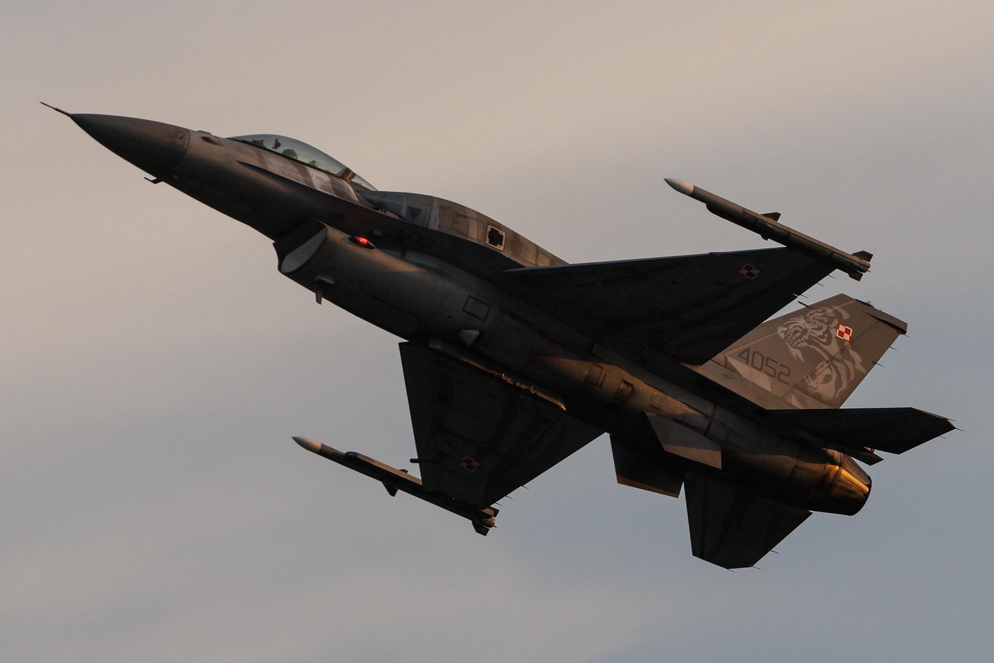 AIR SHOW Radom: Polish Air Force (/ PLF) | General Dynamics F-16C Fighting Falcon F16 | 4052 | MSN JC-13