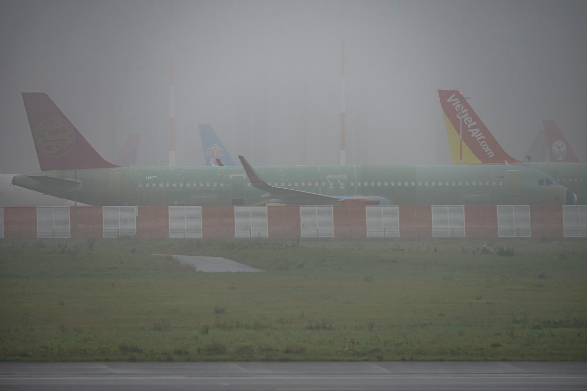 Hamburg Finkenwerder: Juneyao Airlines (HO / DKH) | Airbus A321-271NX A21N | D-AZXQ | B-32EH | MSN 11264