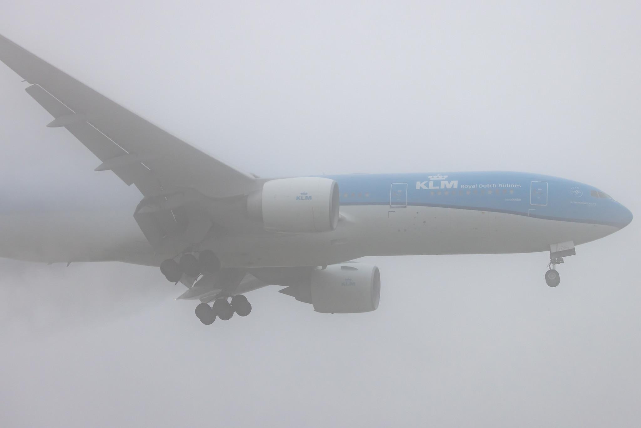 Amsterdam Schiphol: KLM (KL / KLM) | Boeing 777-206(ER) B772 | PH-BQB | MSN 33712