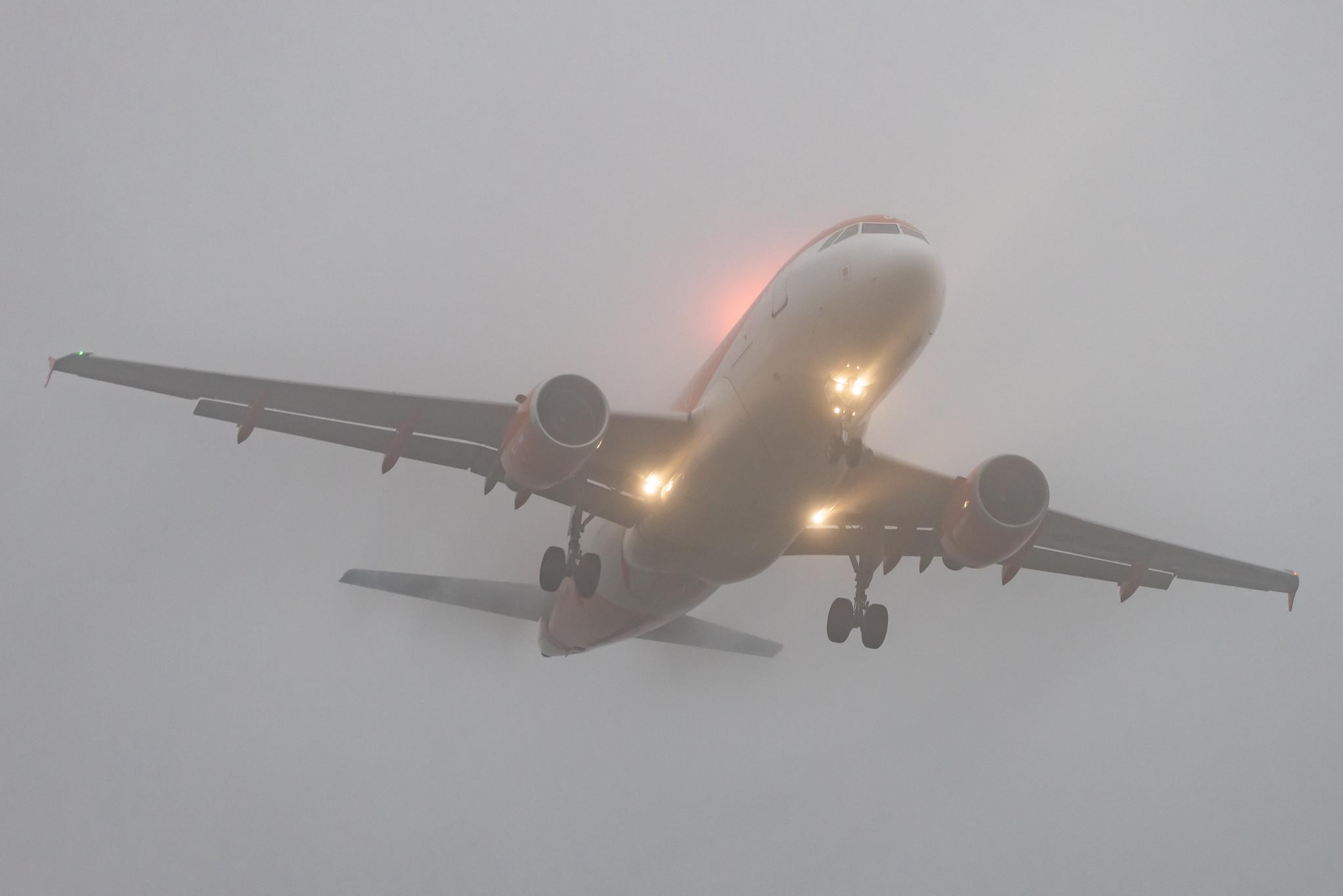 Amsterdam Schiphol: easyJet (U2 / EZY) | Operator: easyJet Europe | Airbus A319-111 A319 | OE-LQG | MSN 4076