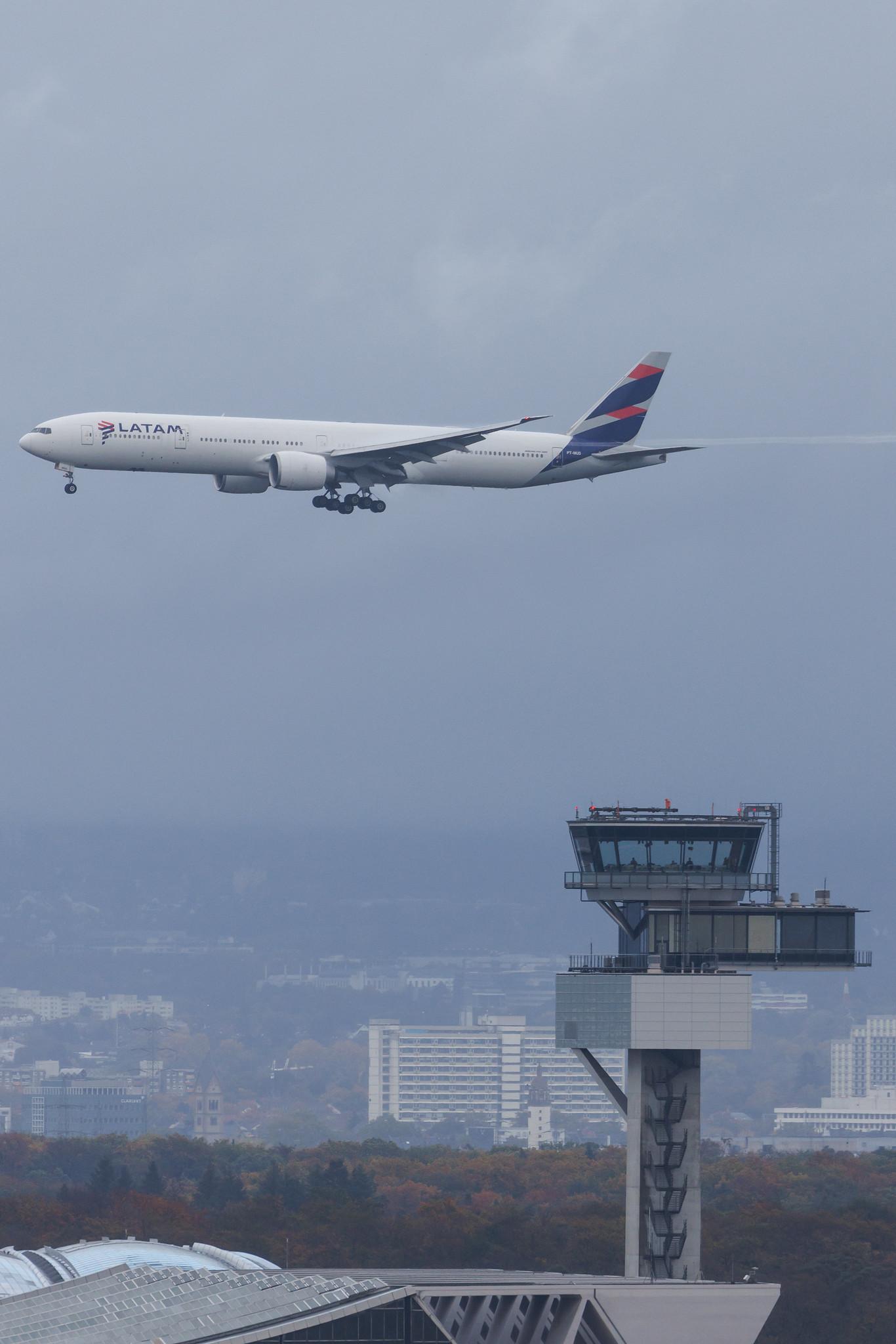 Frankfurt Airport: LATAM Airlines (LA / LAN) | Operator: LATAM Brasil | Boeing 777-32W(ER) B77W | PT-MUD | MSN 37667