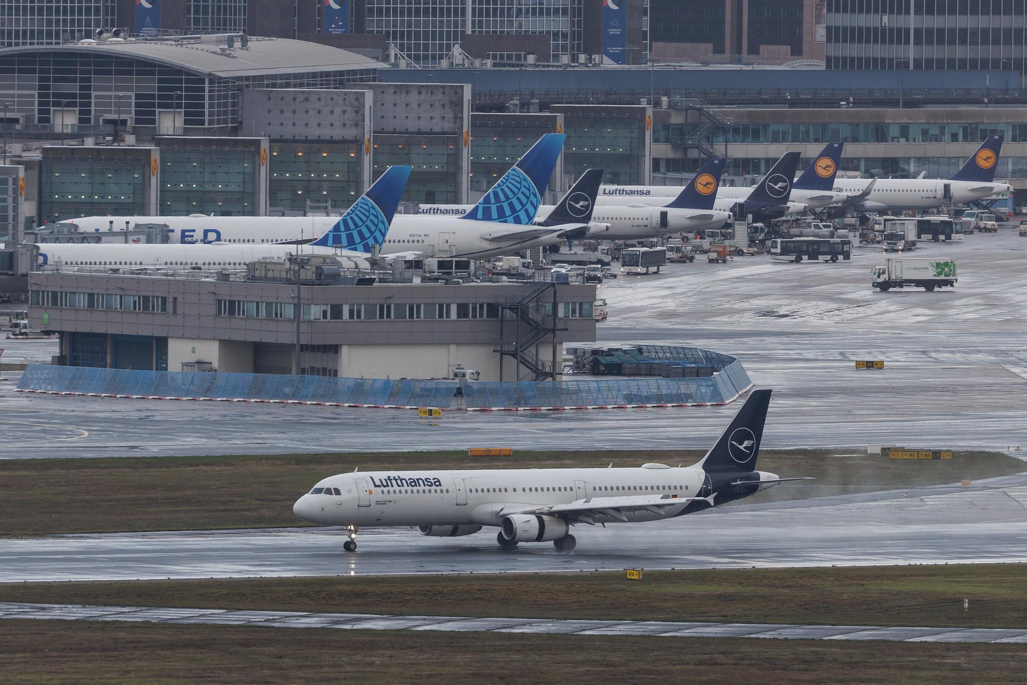 Frankfurt Airport: Lufthansa (LH / DLH) | Airbus A321-231 A321 | D-AISP | MSN 3864