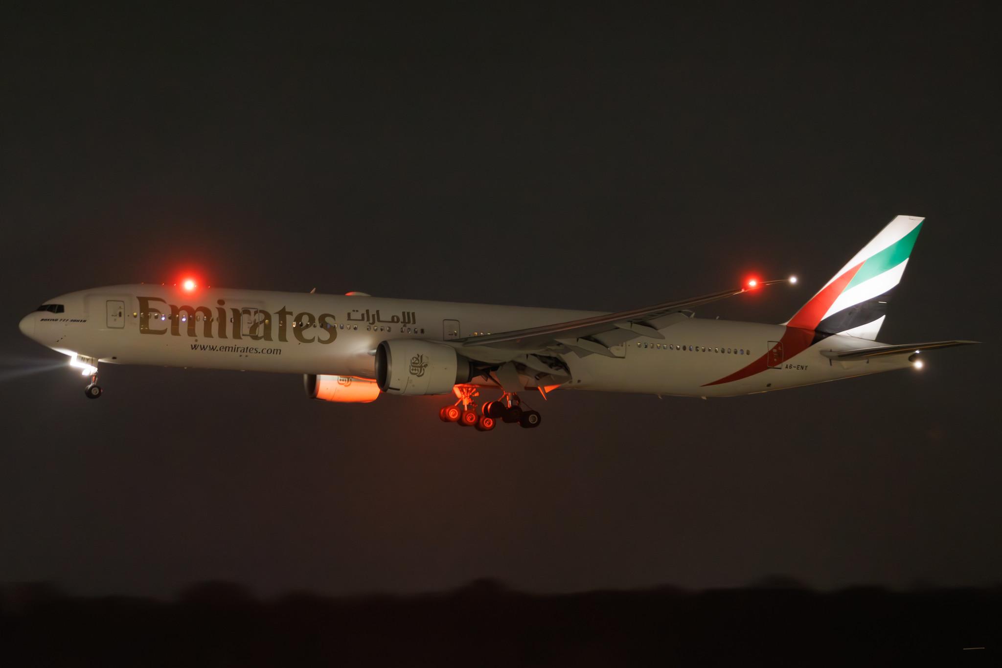 Hamburg Airport: Emirates (EK / UAE) | Boeing 777-31H(ER) B77W | A6-ENY | MSN 42122