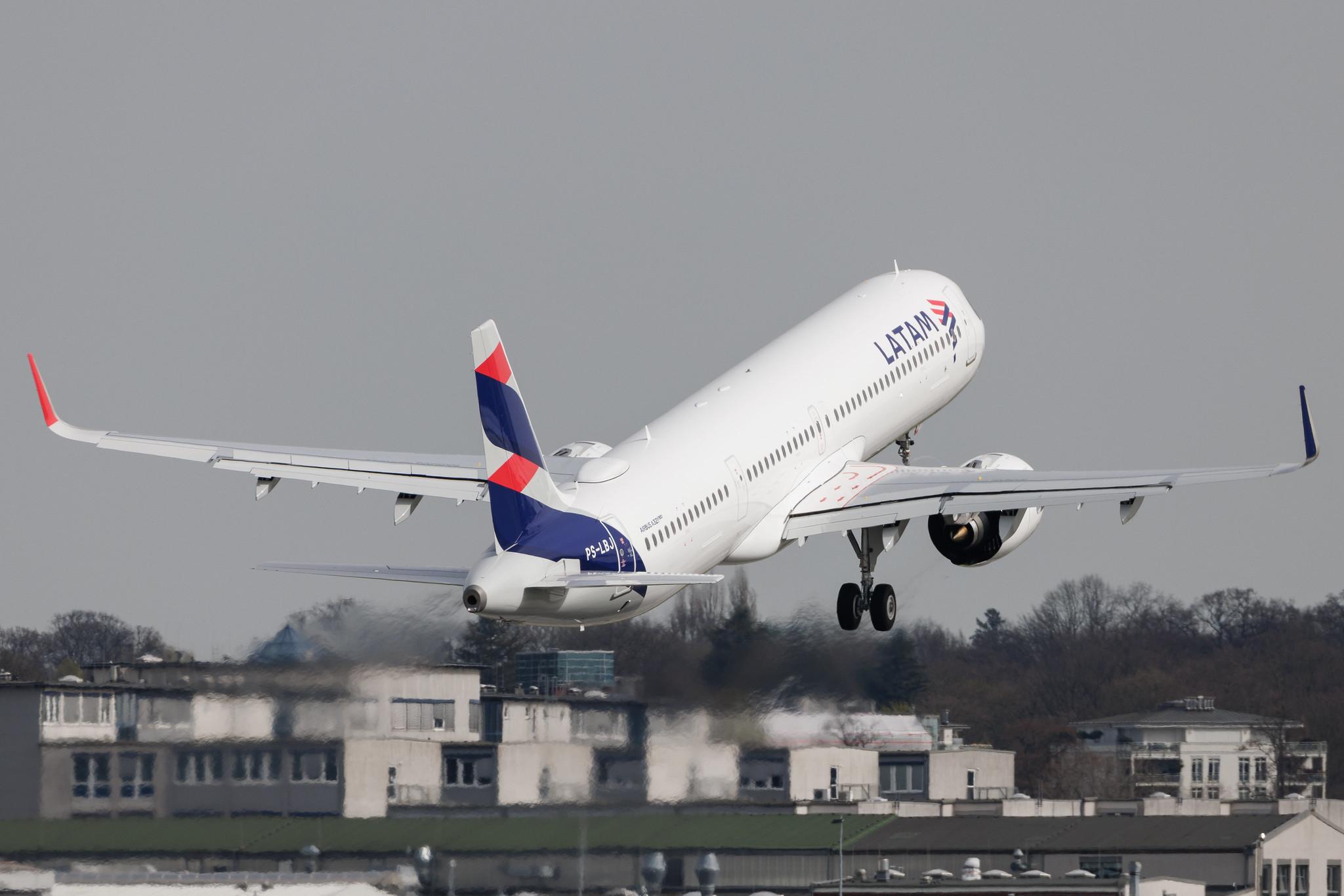 Hamburg Finkenwerder: LATAM Airlines (LA / LAN) | Operator: LATAM Brasil | Airbus A321-271NX A21N | PS-LBJ | MSN 11723
