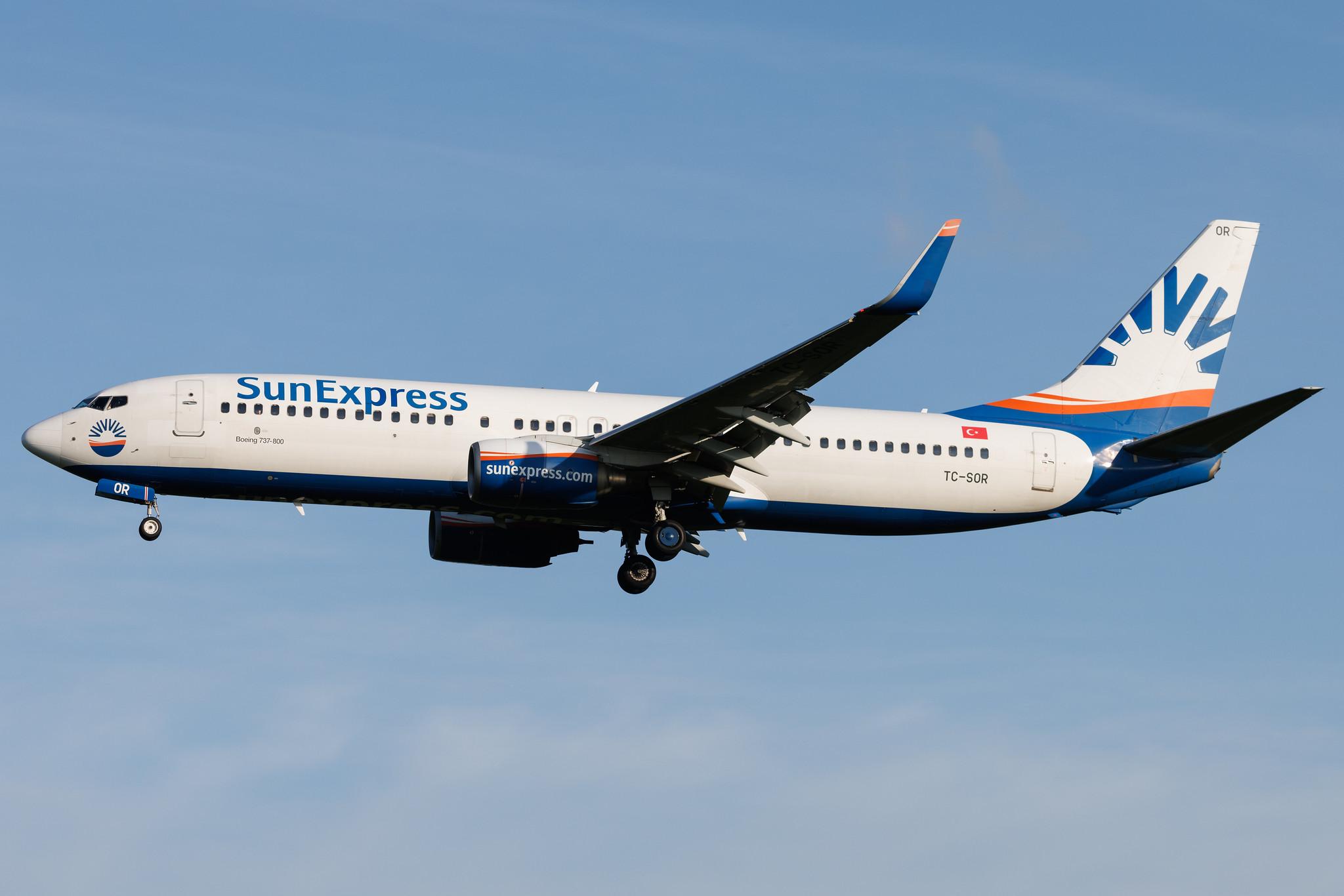 Hamburg Airport: SunExpress (XQ / SXS) | Boeing 737-8AS B738 | TC-SOR | MSN 33563