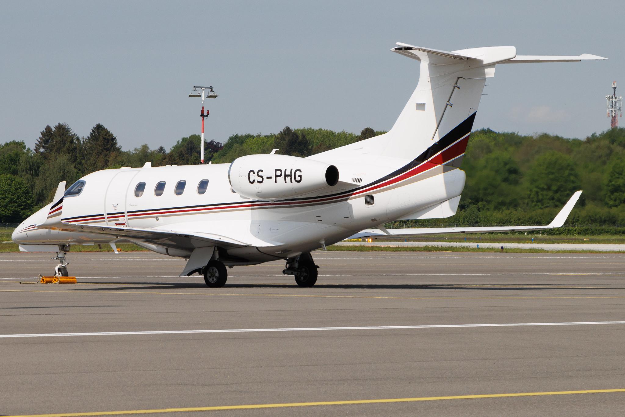 Hamburg Airport: NetJets Europe (/ NJE) | Embraer Phenom 300 E55P | CS-PHG | MSN 50500264