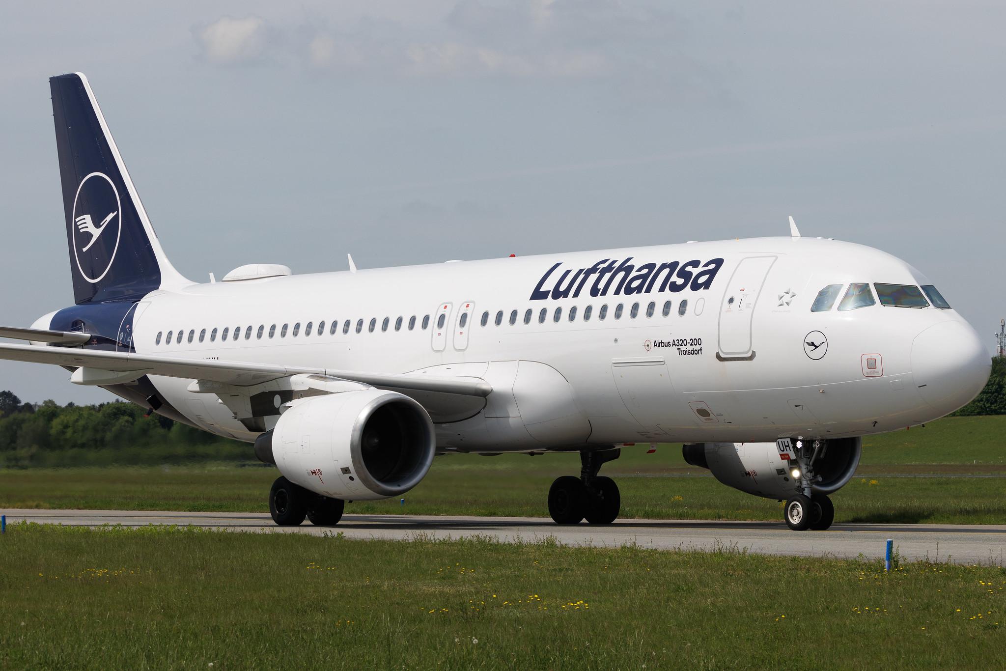 Hamburg Airport: Lufthansa (LH / DLH) | Airbus A320-214 A320 | D-AIUH | MSN 6225