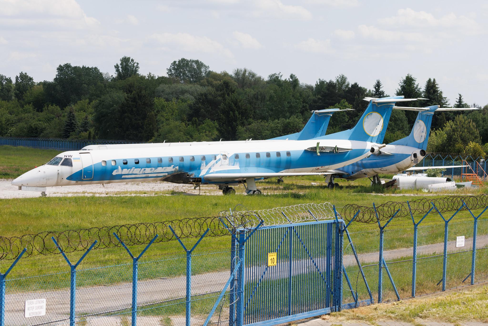 Warsaw Chopin Airport: Dniproavia (Z6 / UDN) | Embraer ERJ-145LR E145 | UR-DNW | MSN 145316