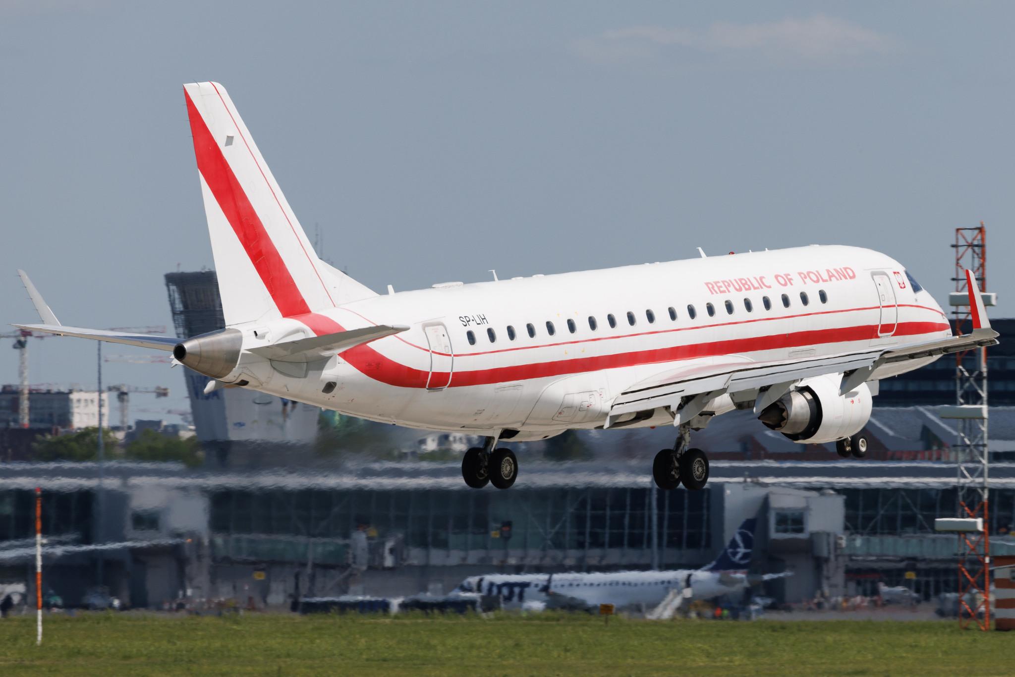 Warsaw Chopin Airport: Polish Government (/ PLF) | Operator: LOT | Embraer E175LR E75S | SP-LIH | MSN 17000288