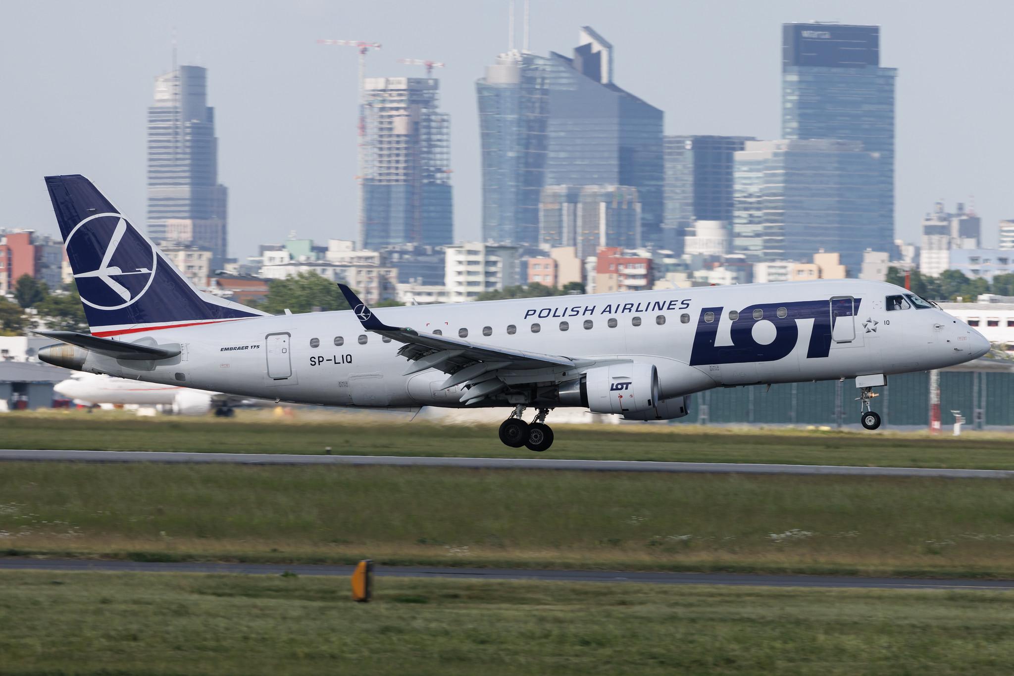 Warsaw Chopin Airport: LOT (LO / LOT) | Embraer E175STD E75S | SP-LIQ | MSN 17000335