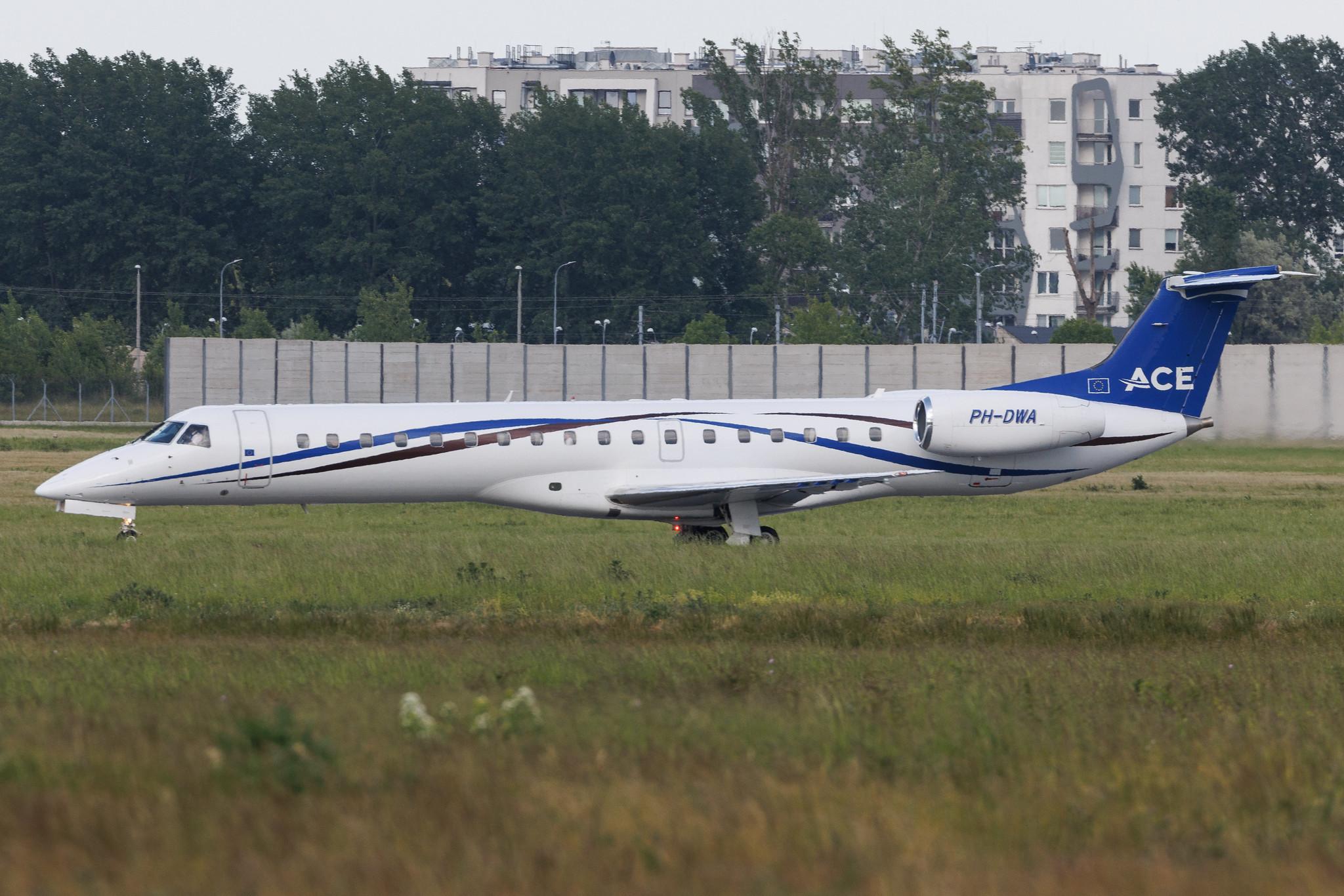Warsaw Chopin Airport: JetNetherlands | Embraer ERJ-145LR E145 | PH-DWA | MSN 14501000