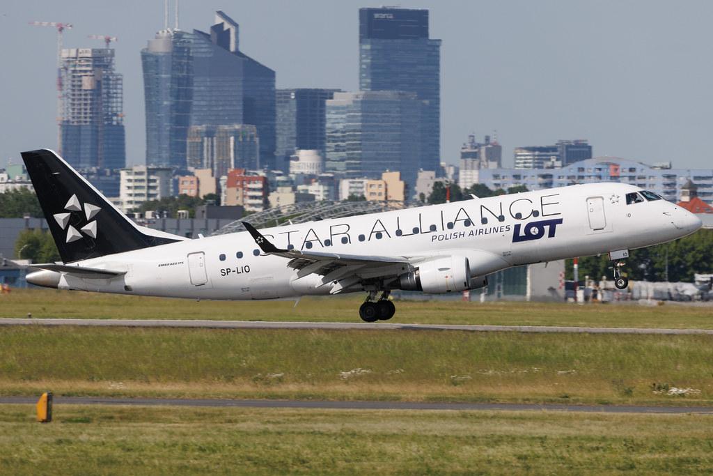 Warsaw Chopin Airport: LOT (LO / LOT) | Livery: Star Alliance Livery | Embraer E175LR E75S | SP-LIO | MSN 17000321