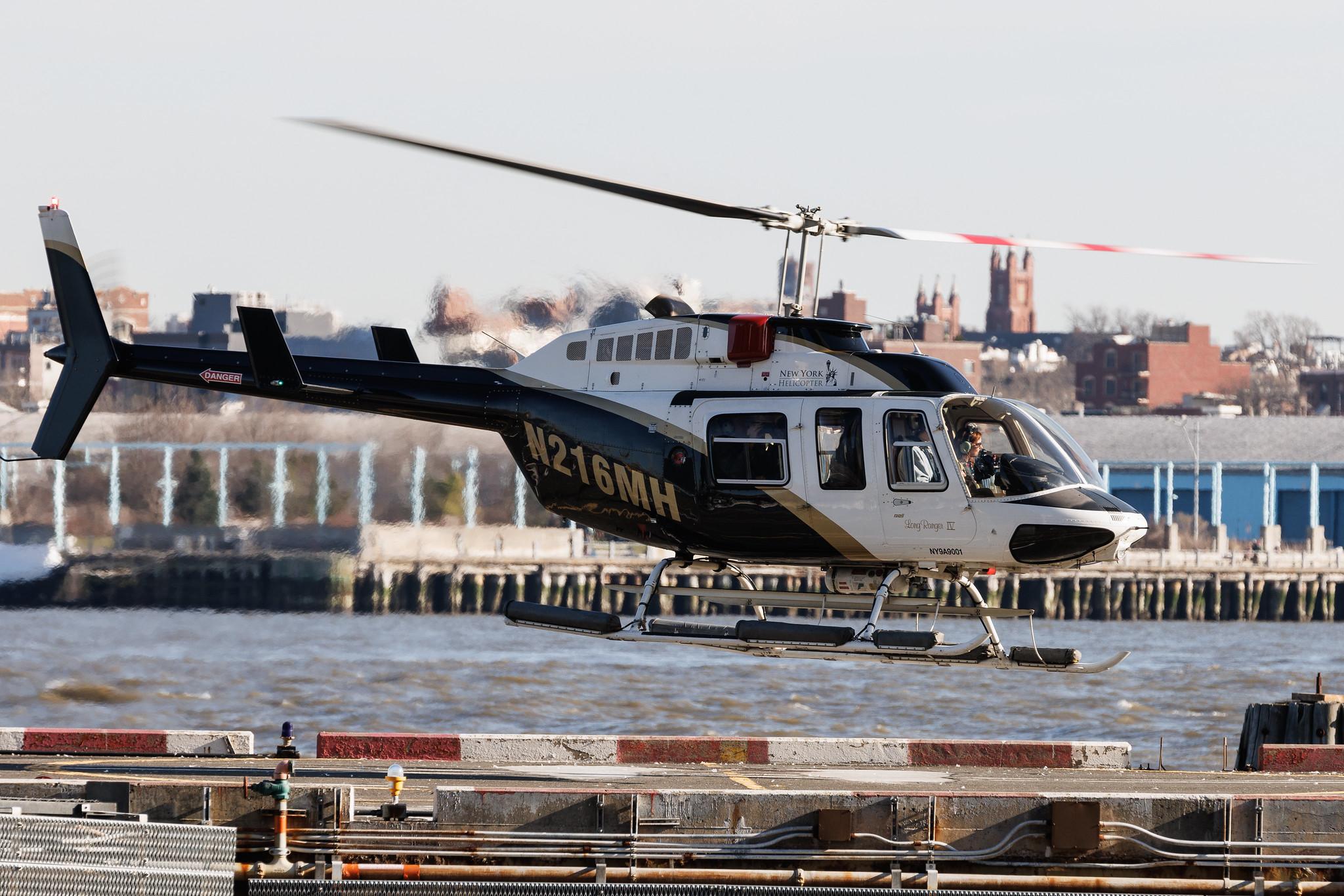 New York Downtown Manhattan Heliport: Private owner | Bell 206L-4 LongRanger IV B06 | N216MH | MSN 52296