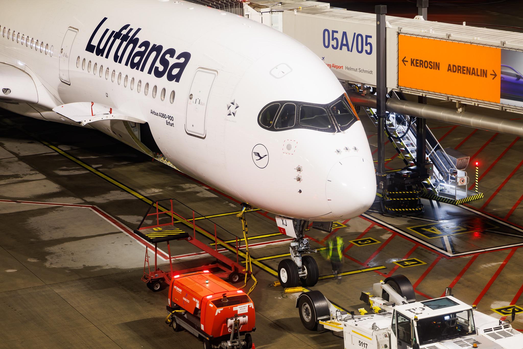 Hamburg Airport: Lufthansa (LH / DLH) | Airbus A350-941 A359 | D-AIXJ | MSN 209
