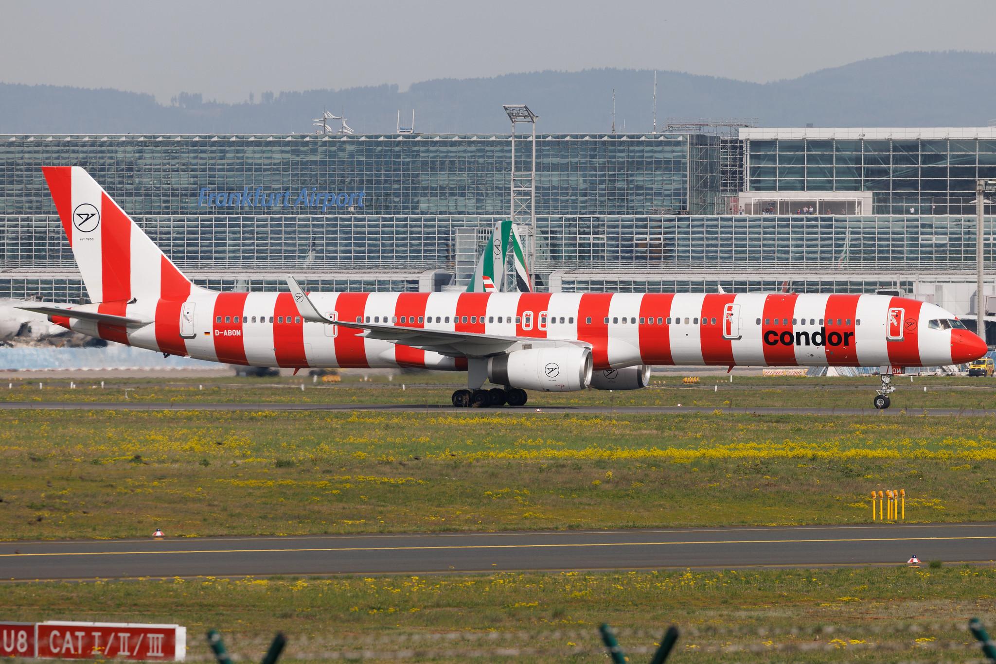 Frankfurt Airport: Condor (DE / CFG) | Boeing 757-330 B753 | D-ABOM | MSN 29022