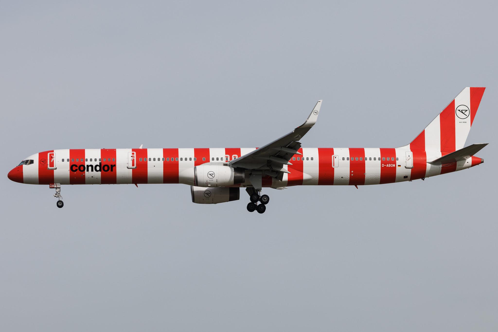 Frankfurt Airport: Condor (DE / CFG) | Boeing 757-330 B753 | D-ABOM | MSN 29022