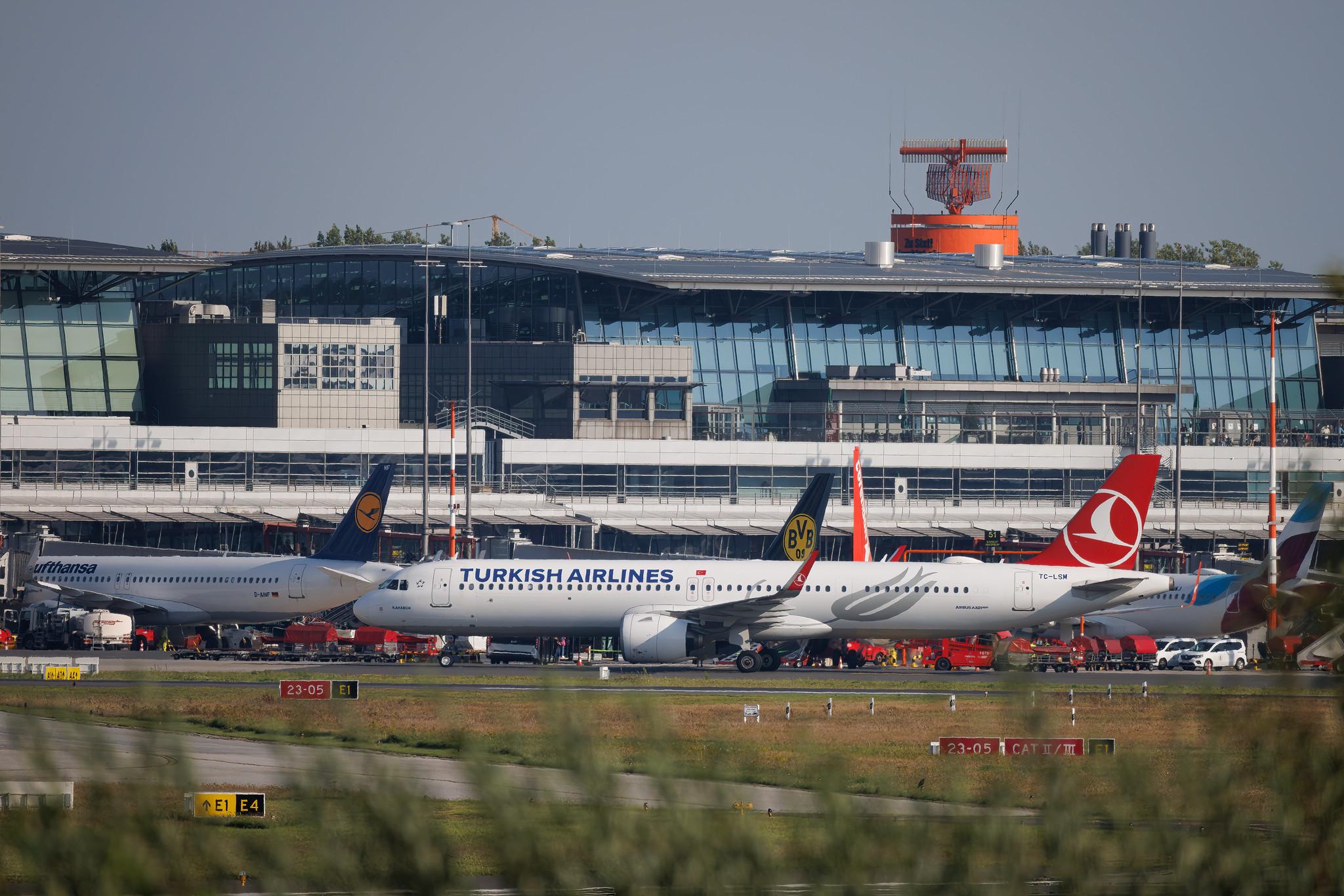 Hamburg Airport: Turkish Airlines (TK / THY) | Airbus A321-271NX A21N | TC-LSM | MSN 09044
