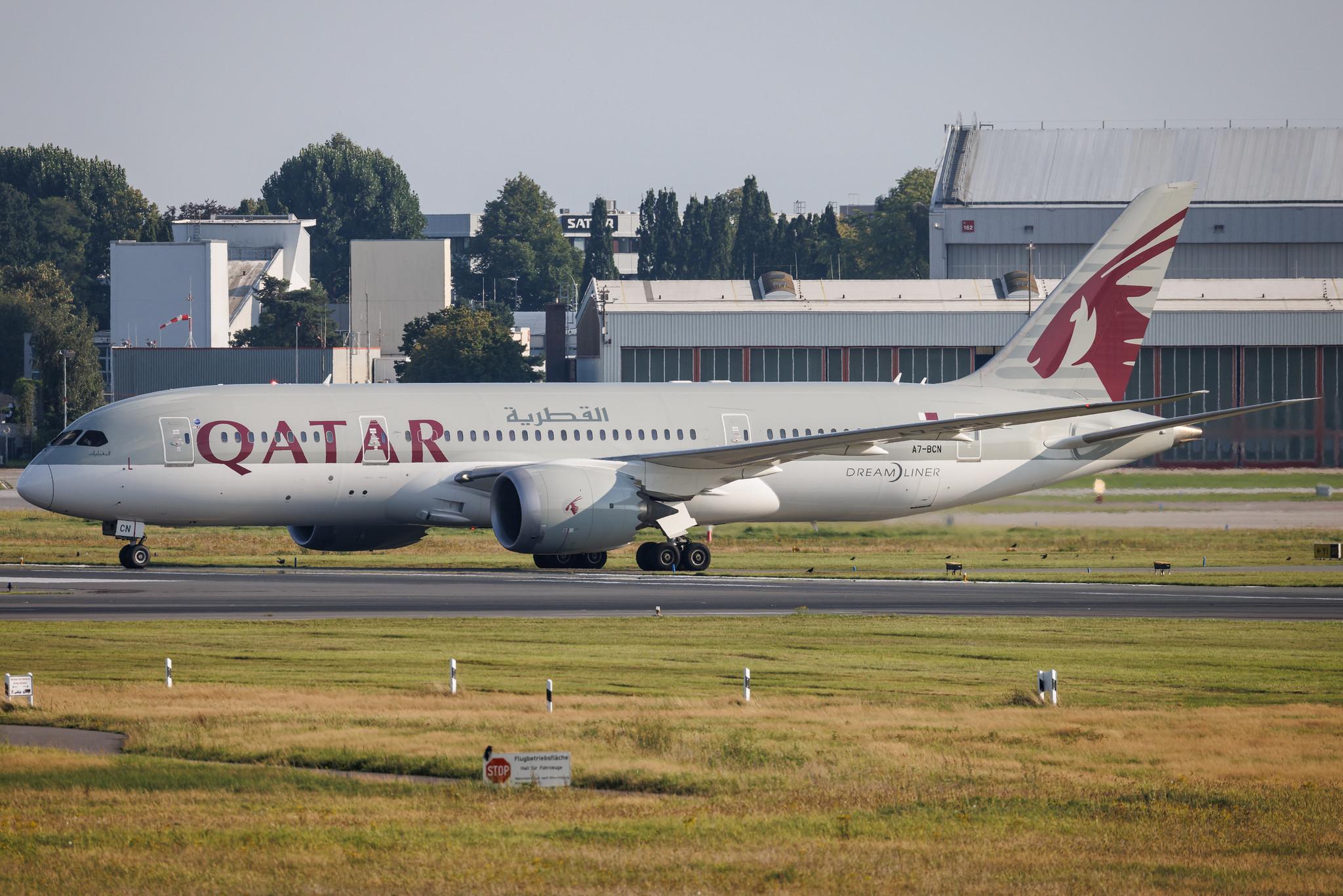 Hamburg Airport: Qatar Airways (QR / QTR) | Boeing 787-8 Dreamliner B788 | A7-BCN | MSN 38332