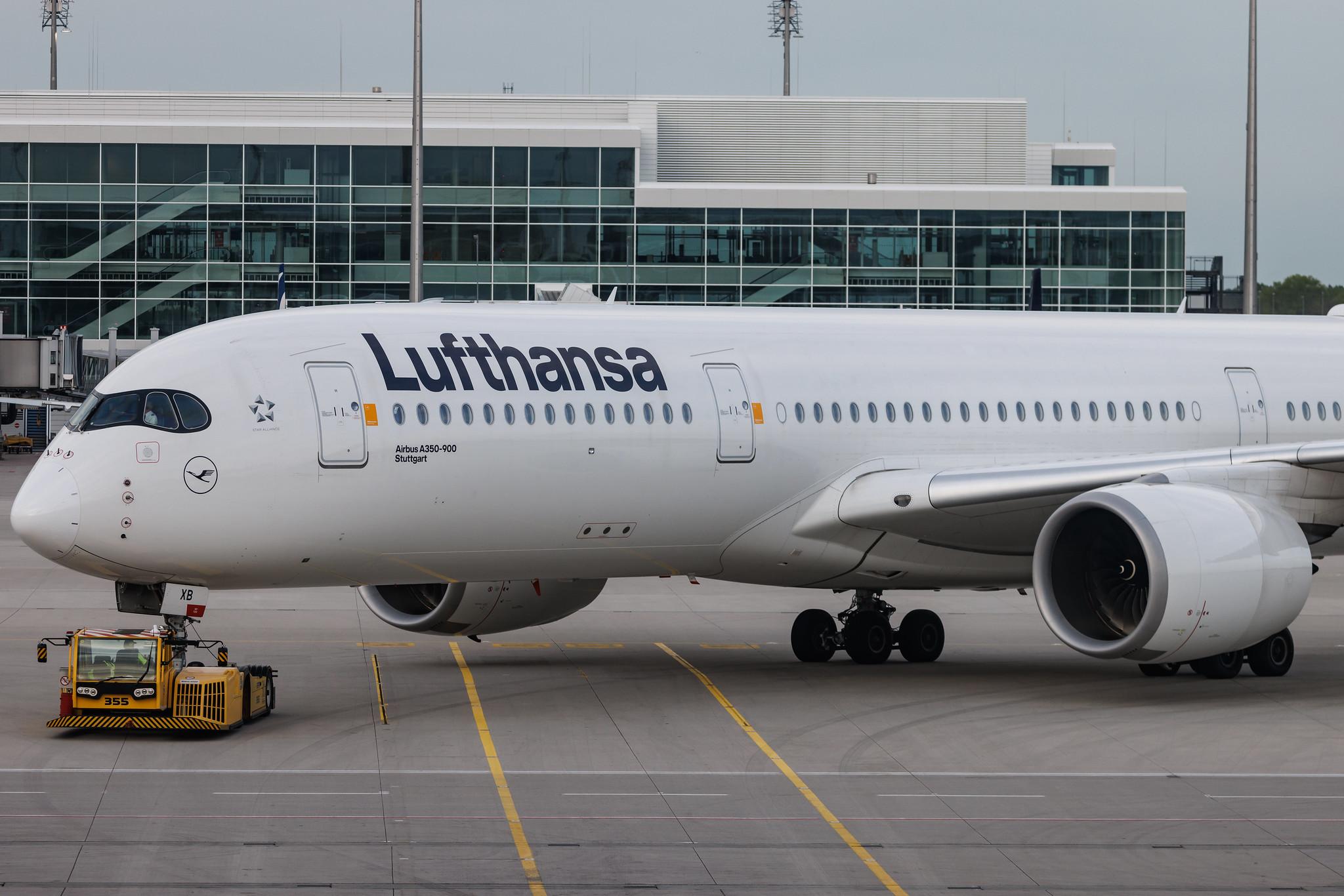 Munich Airport: Lufthansa (LH / DLH) | Airbus A350-941 A359 | D-AIXB | MSN 080