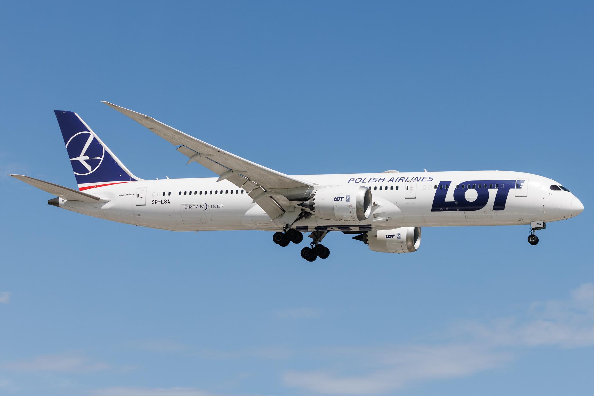 Warsaw Chopin Airport: LOT (LO / LOT) | Boeing 787-9 Dreamliner B789 | SP-LSA | MSN 38083