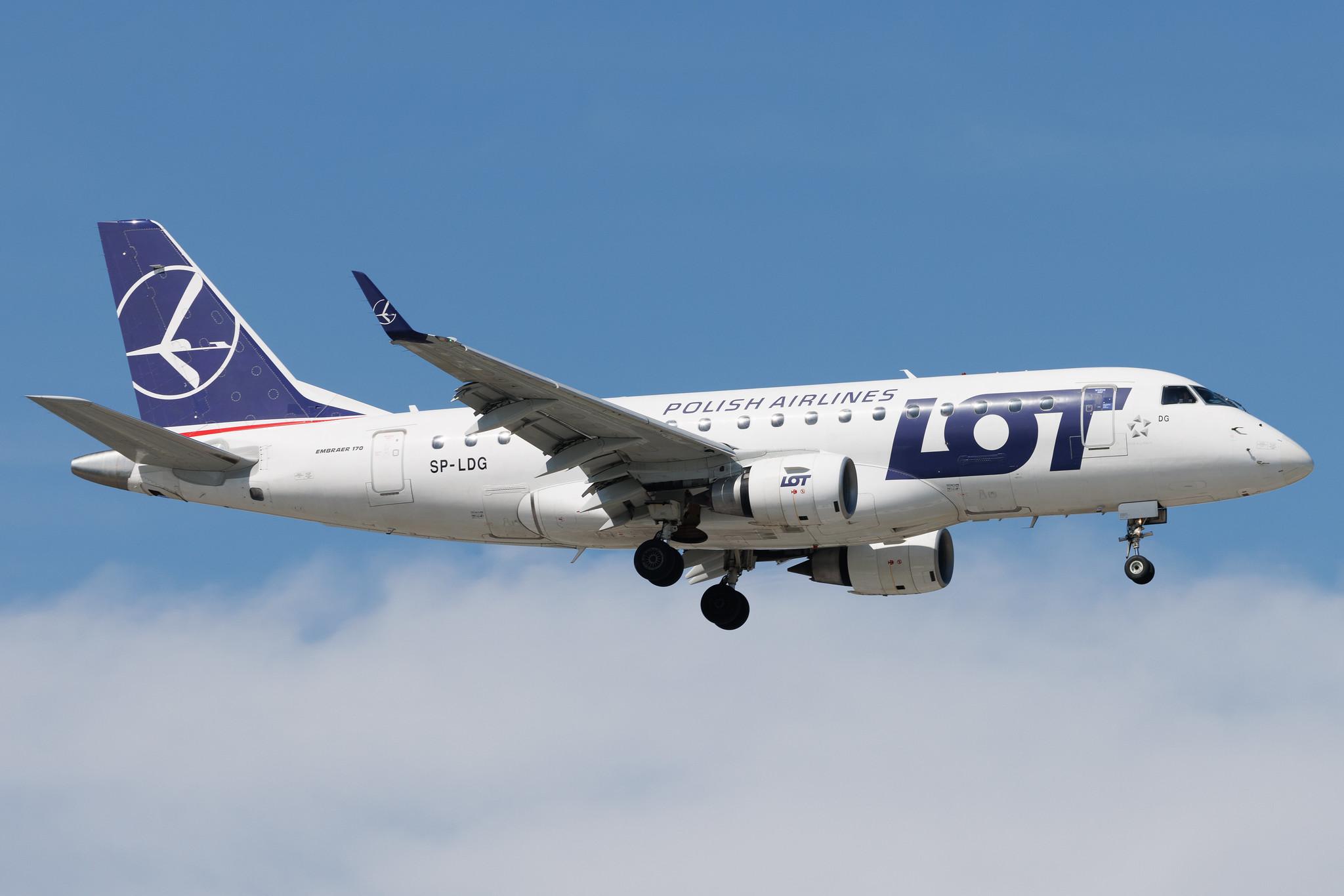 Warsaw Chopin Airport: LOT (LO / LOT) | Embraer E170STD E170 | SP-LDG | MSN 17000065