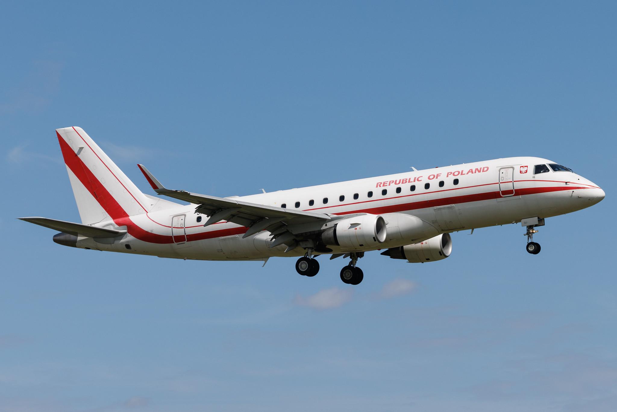 Warsaw Chopin Airport: Polish Government (/ PLF) | Operator: LOT | Embraer E175LR E75S | SP-LIG | MSN 17000283