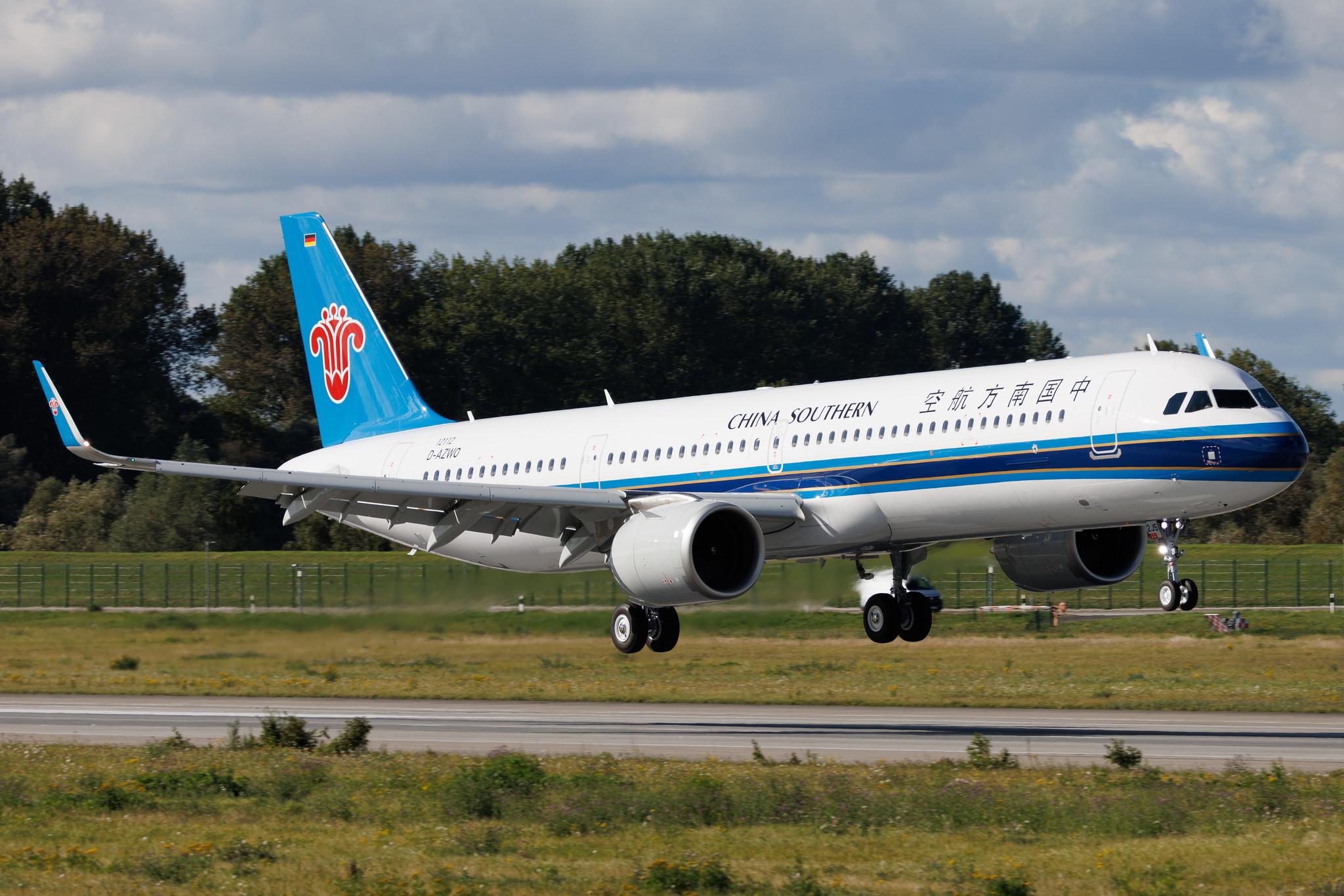 Hamburg Finkenwerder: China Southern Airlines (CZ / CSN) | Airbus A321-253NX A21N | D-AZWO | B-32J5 | MSN 12112