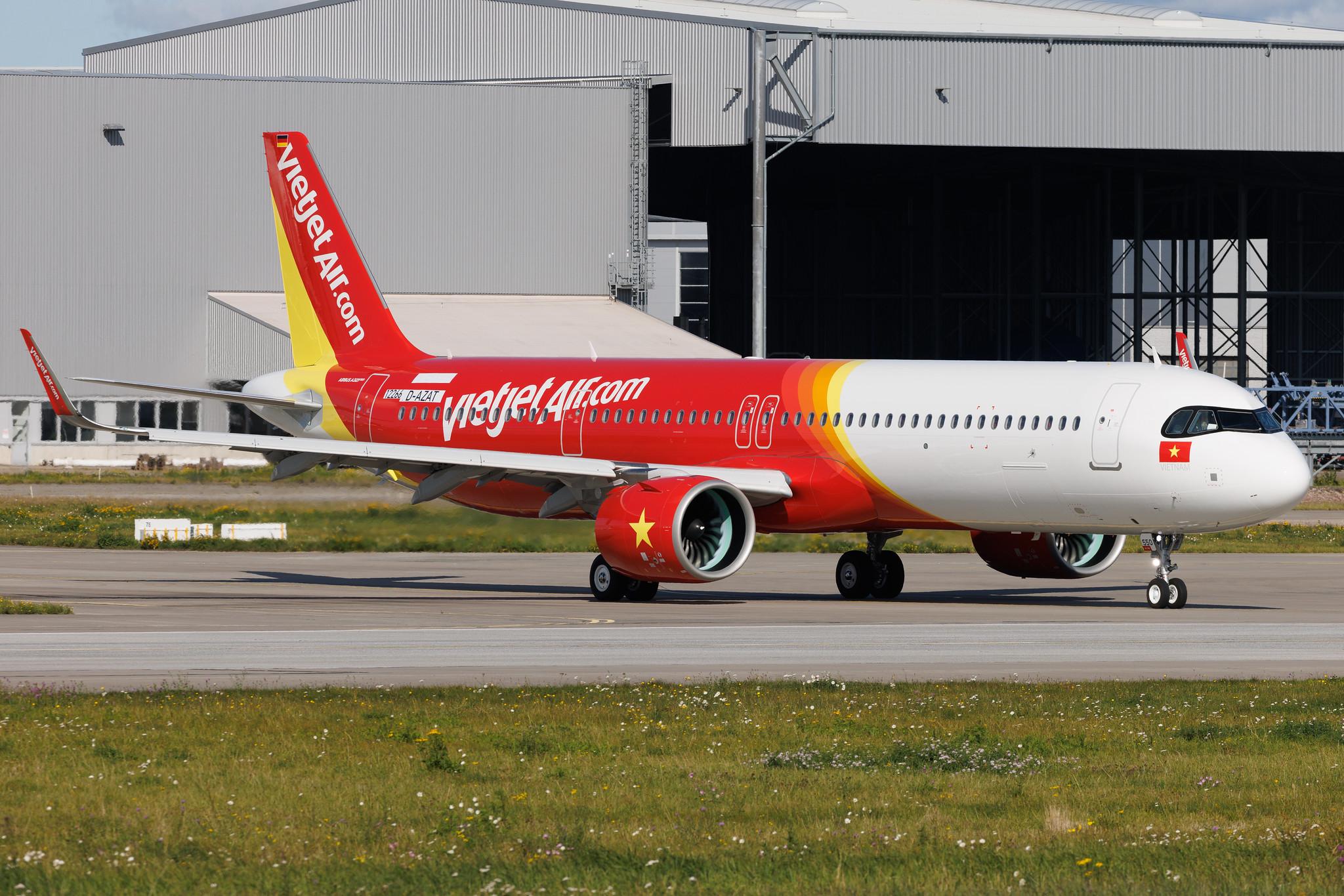 Hamburg Finkenwerder: VietJetAir (VJ / VJC) | Airbus A321-271NX A21N | D-AZAT | VN-A550 | MSN 12266