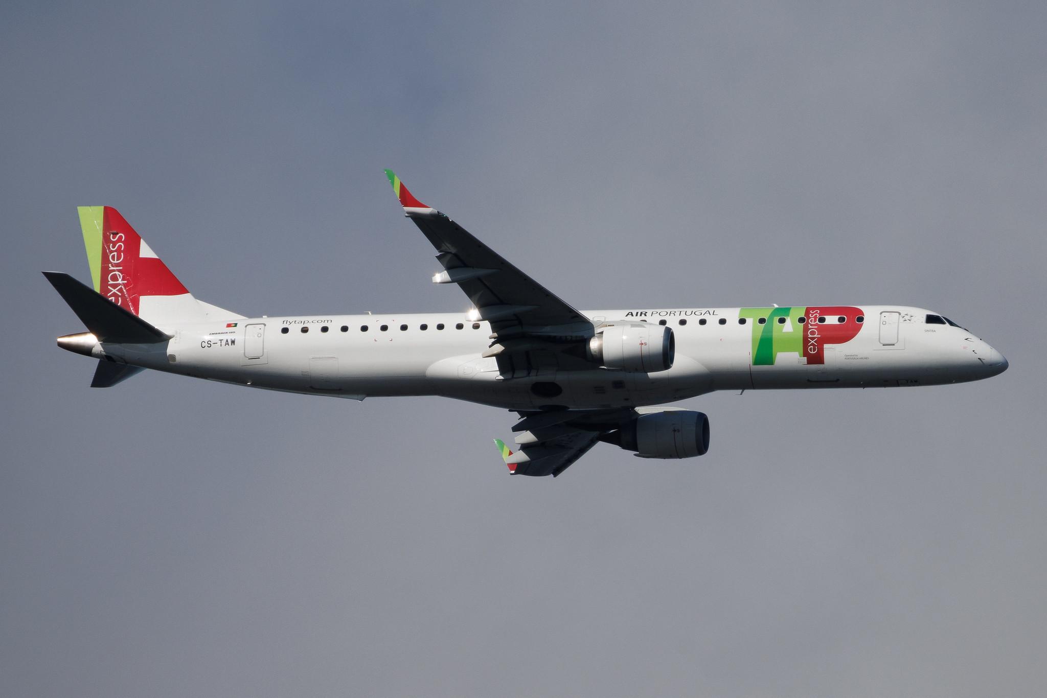 Hamburg Finkenwerder: TAP Express (TP / TAP) | Operator: Portugalia Airlines | Embraer E195LR E195 | CS-TAW | MSN 19000303