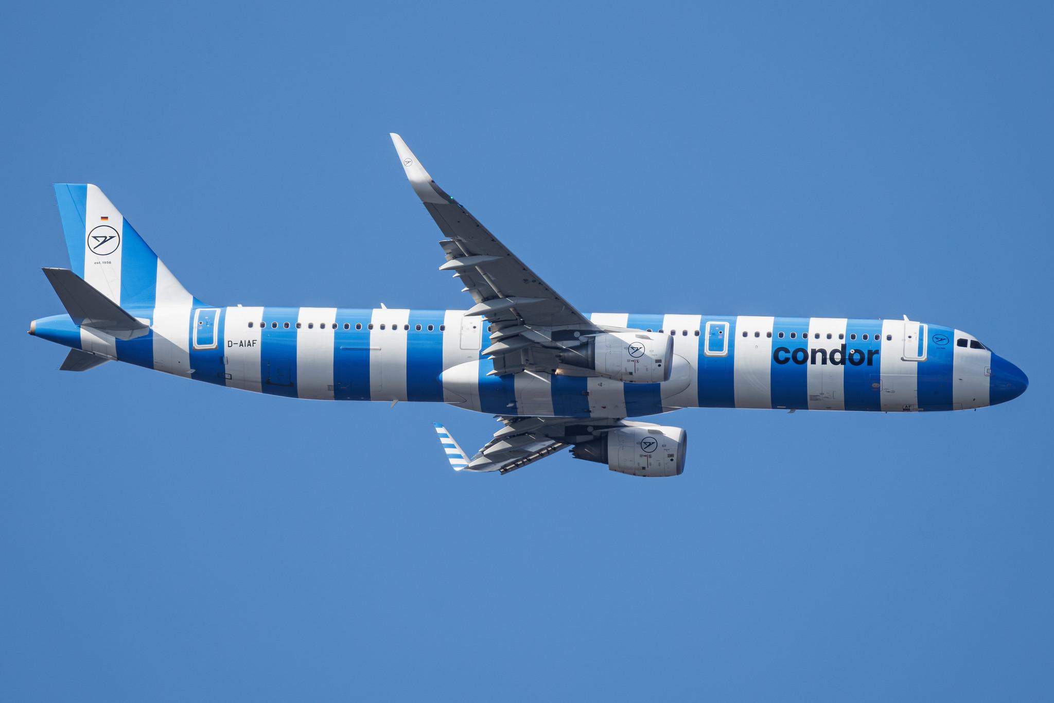 Hamburg Finkenwerder: Condor (DE / CFG) | Airbus A321-211 A321 | D-AIAF | MSN 6459