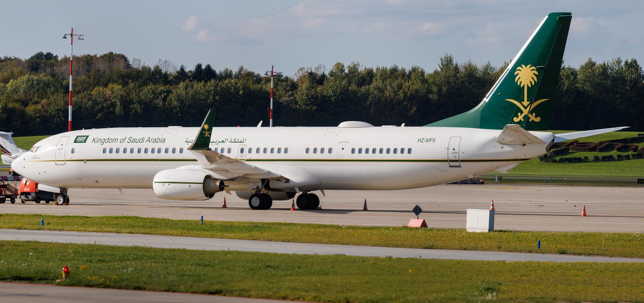 Hamburg Airport: Saudia Royal Fleet (SV / SVA) | Operator: Saudia | Boeing 737-9FG(ER)(BBJ3) B739 | HZ-MF6 | MSN 39318