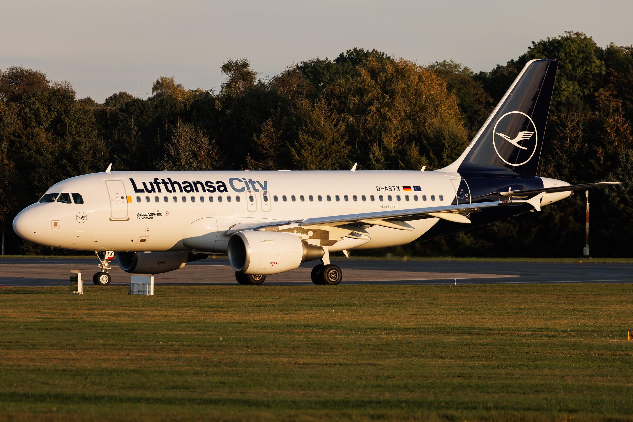 Hamburg Airport: Lufthansa City (VL / LHX) | Airbus A319-112 A319 | D-ASTX | MSN 3202