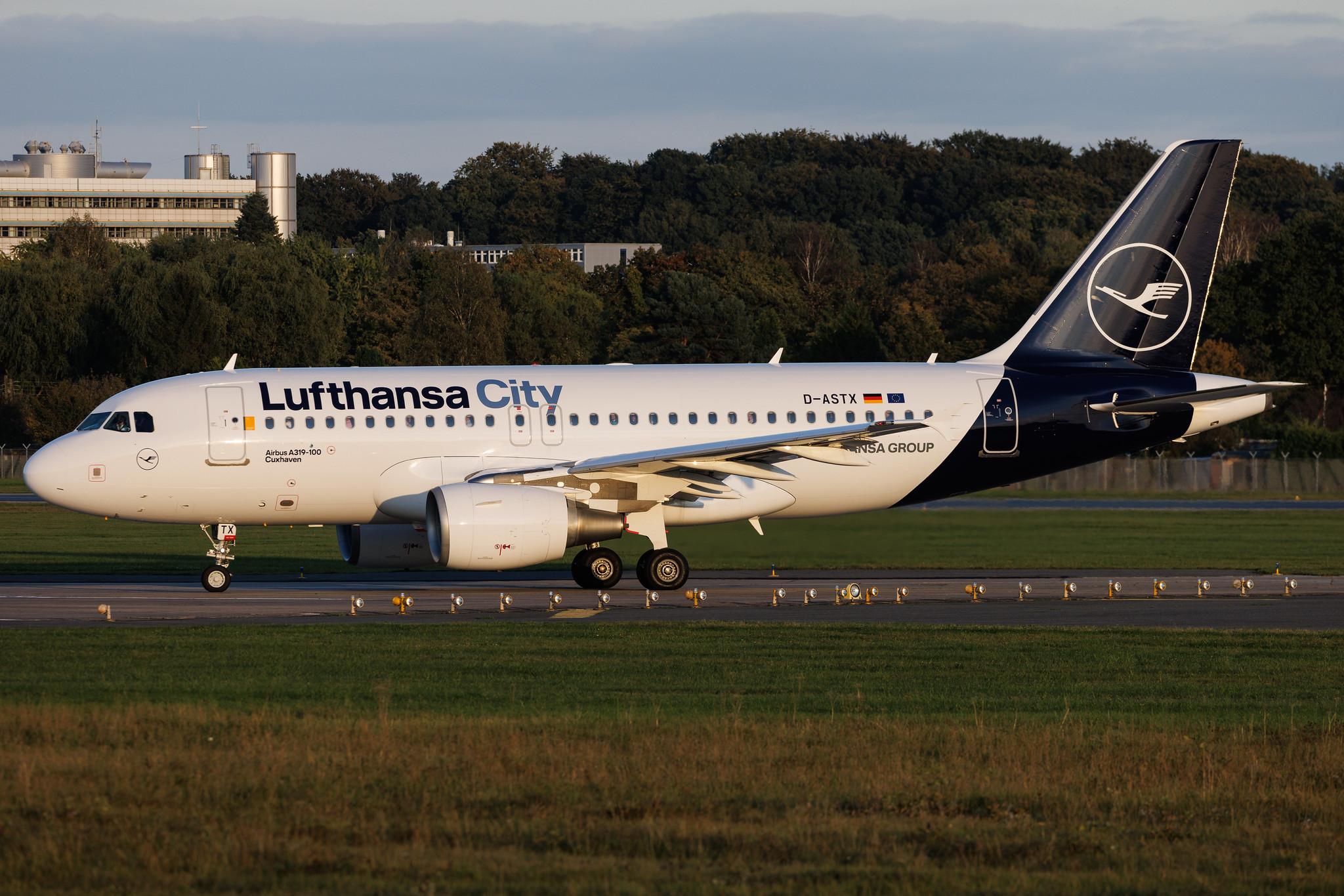 Hamburg Airport: Lufthansa City (VL / LHX) | Airbus A319-112 A319 | D-ASTX | MSN 3202