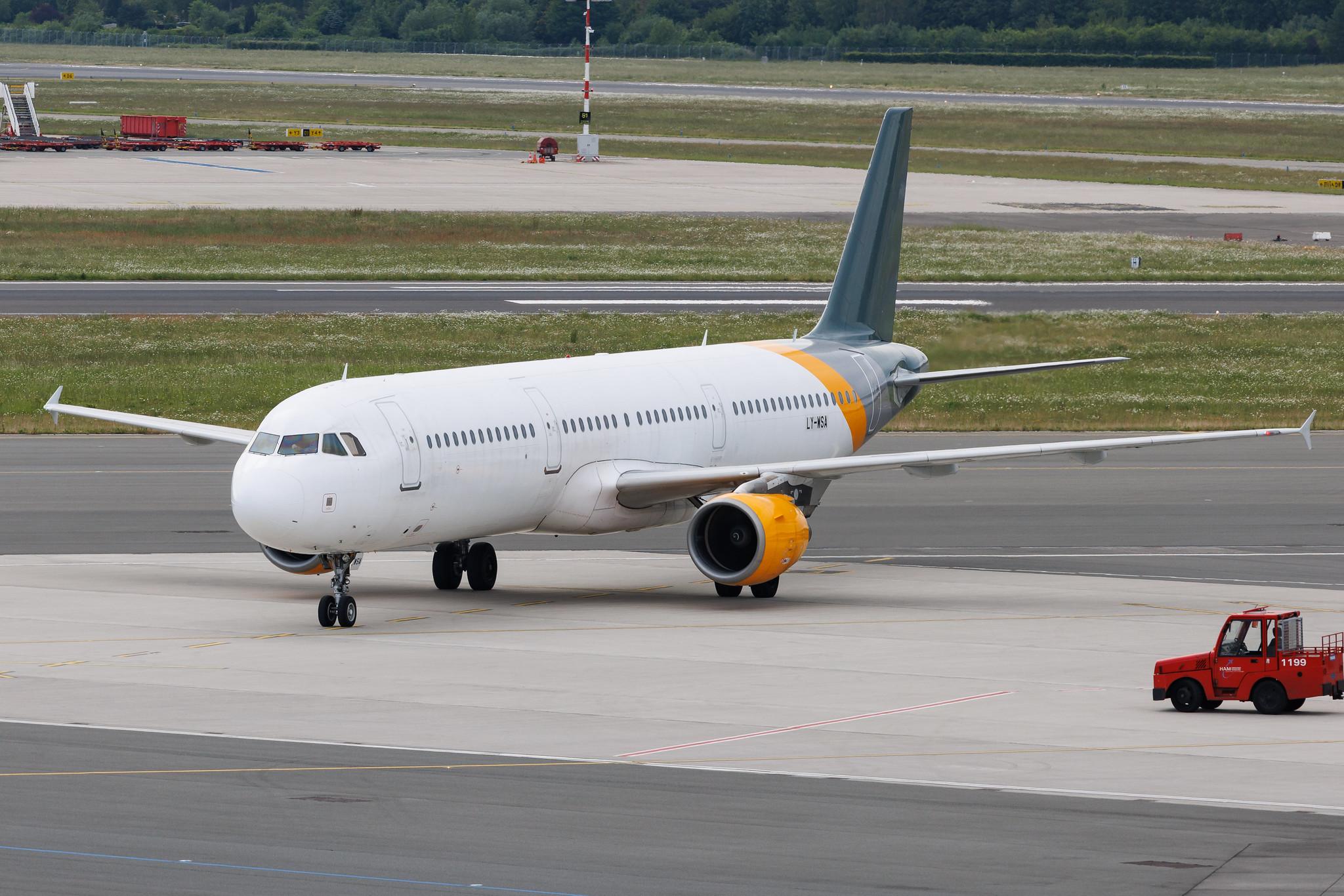 Hamburg Airport: GetJet Airlines (GW / GJT) | Operator: Getjet Airlines | Airbus A321-211 A321 | LY-WSA | MSN 02115