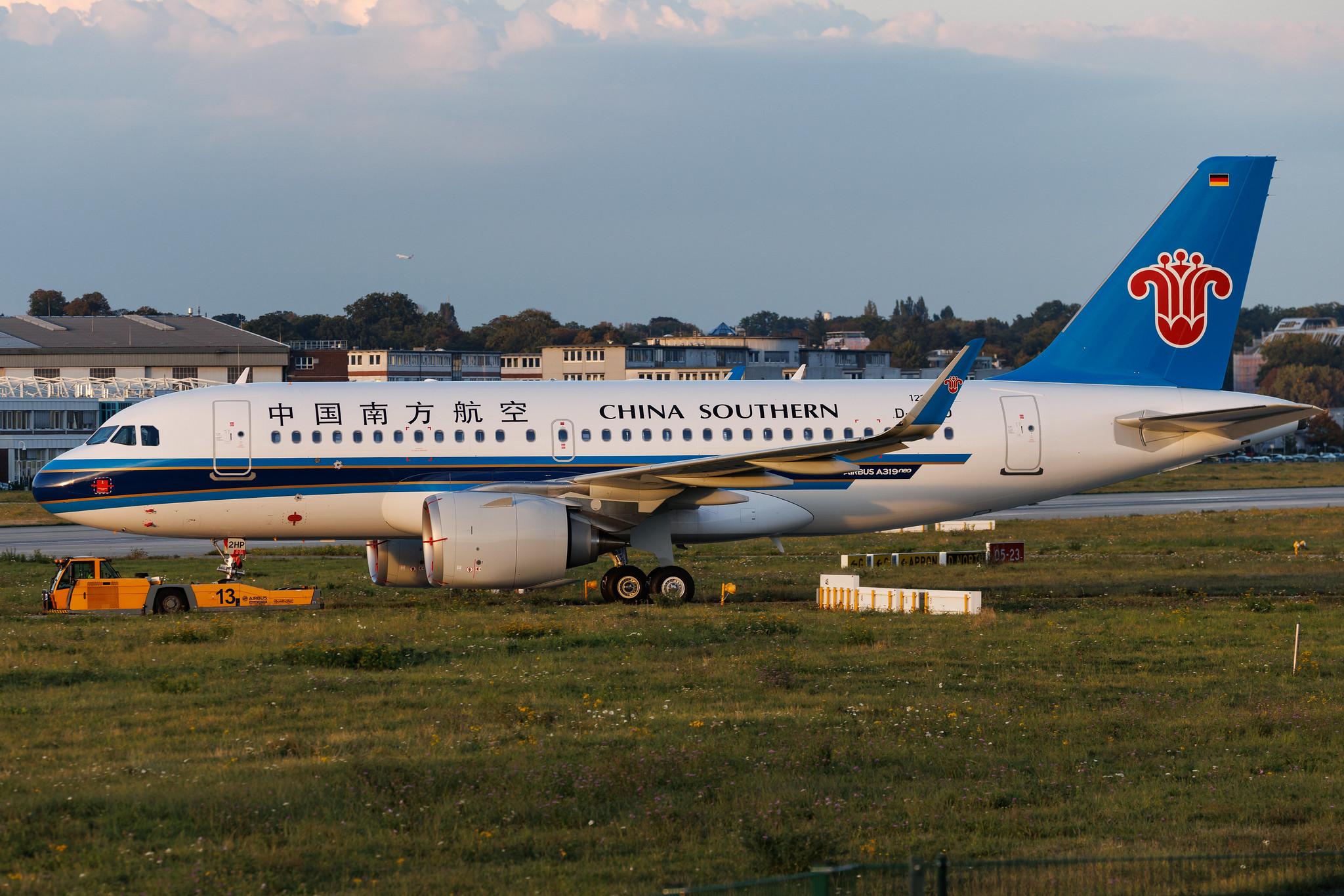 Hamburg Finkenwerder: China Southern Airlines (CZ / CSN) | Airbus A319-153N A19N | D-AVWO | B-32HP | MSN 12221