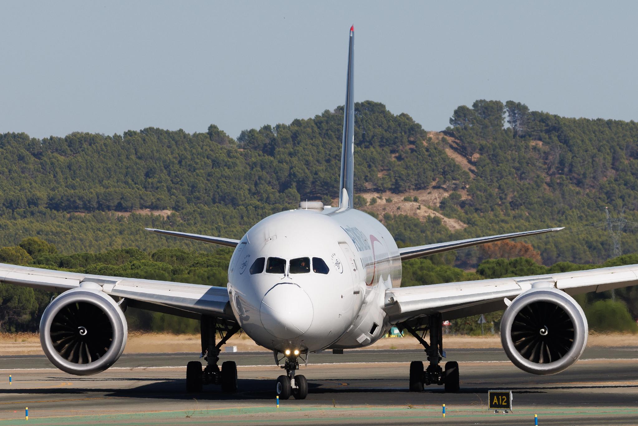Madrid Barajas Airport: Aeromexico (AM / AMX) | Boeing 787-9 Dreamliner B789 | N438AM | MSN 43862