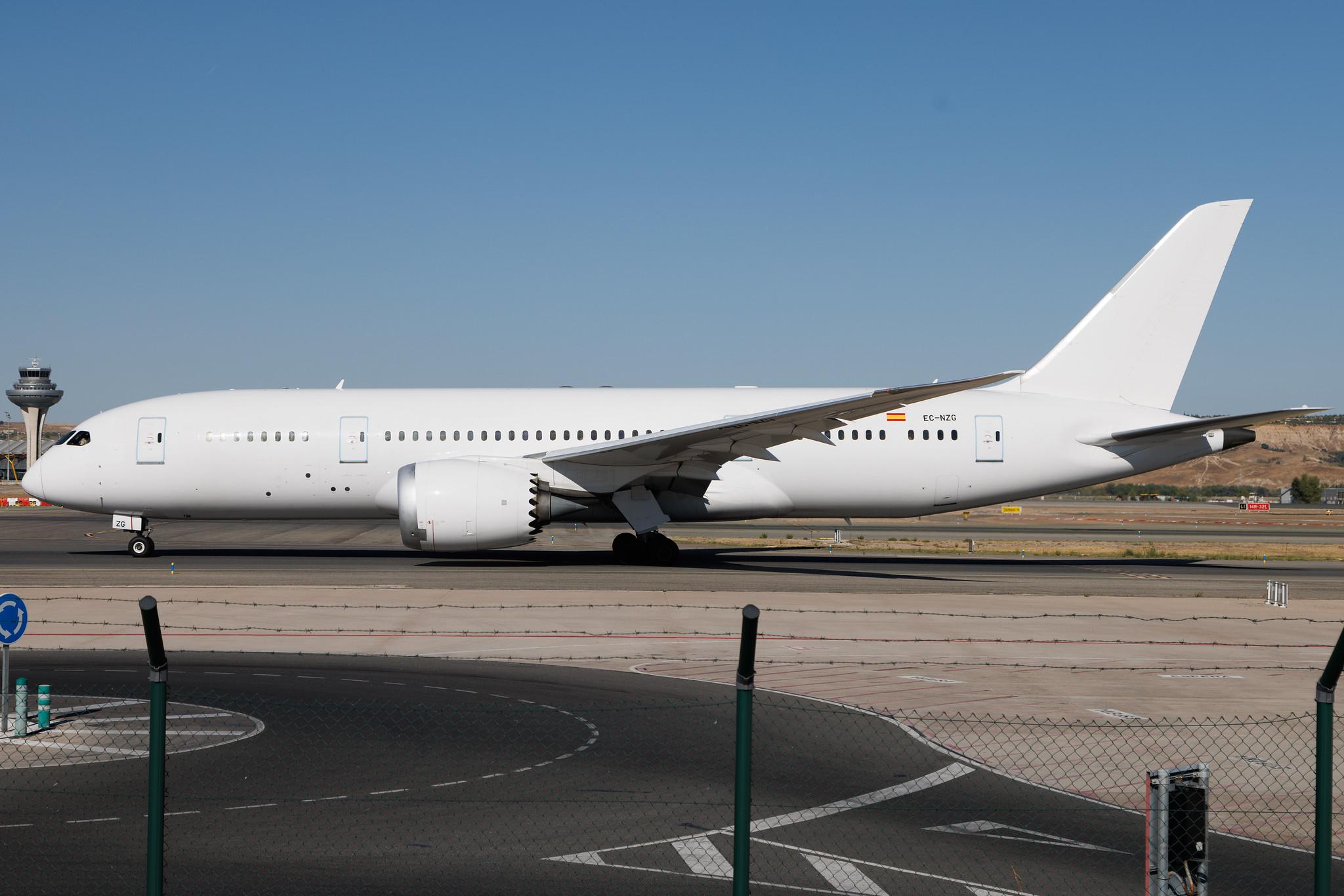 Madrid Barajas Airport: Air Europa (UX / AEA) | Boeing 787-8 Dreamliner B788 | EC-NZG | MSN 35310