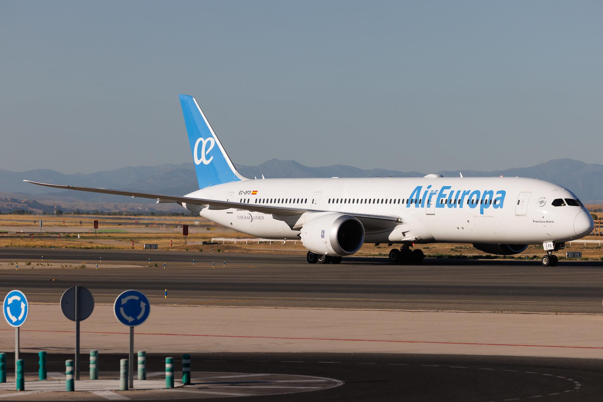 Madrid Barajas Airport: Air Europa (UX / AEA) | Boeing 787-9 Dreamliner B789 | EC-OFO | MSN 66161