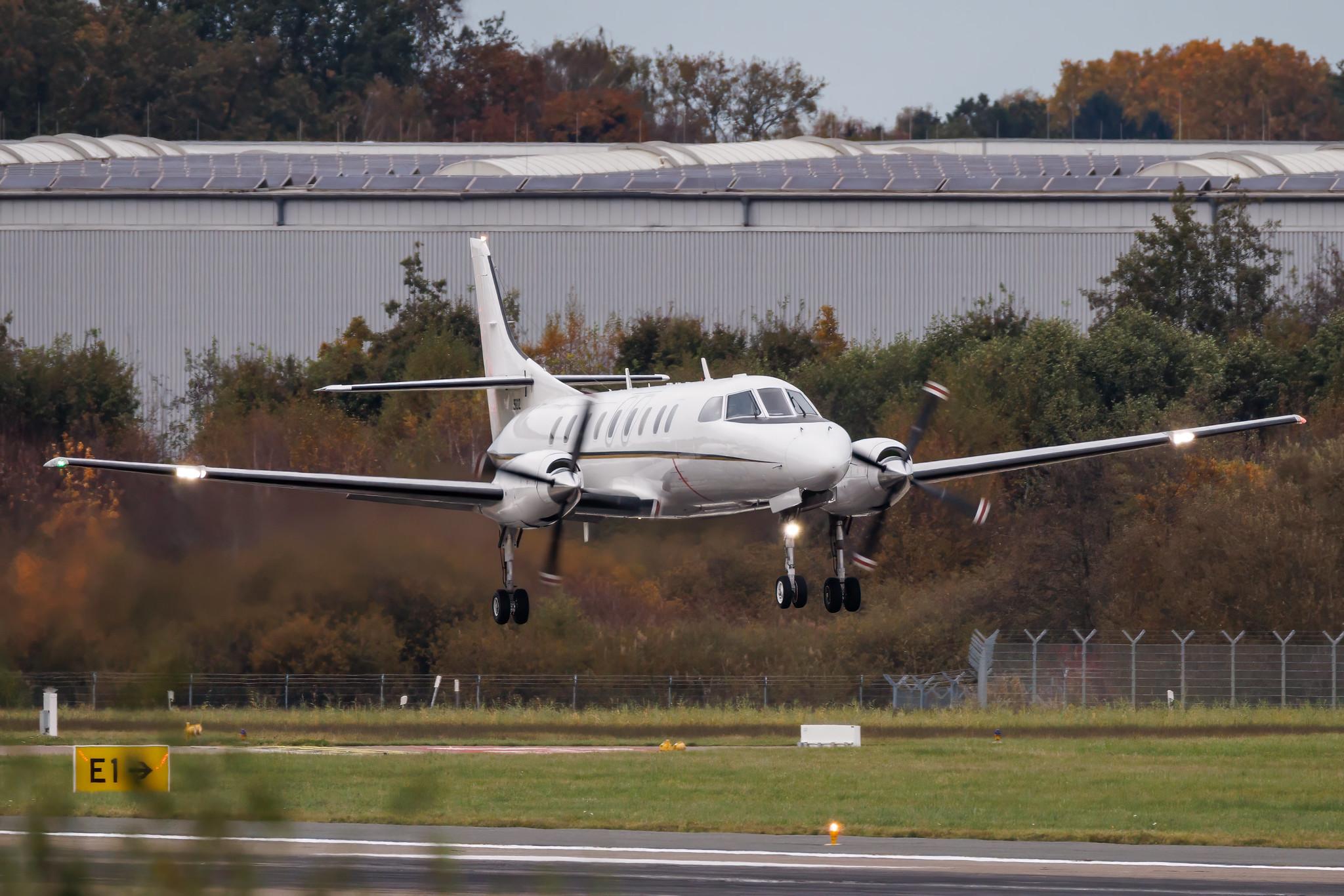 Hamburg Airport: United States - Navy | Swearingen Metroliner SW4 | 91-0502 | MSN DC-801M