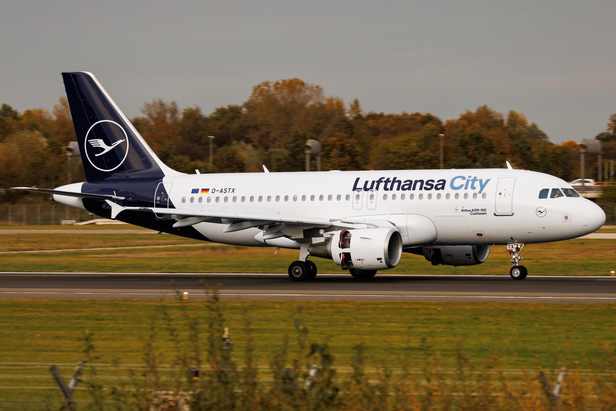 Hamburg Airport: Lufthansa City (VL / LHX) | Airbus A319-112 A319 | D-ASTX | MSN 3202