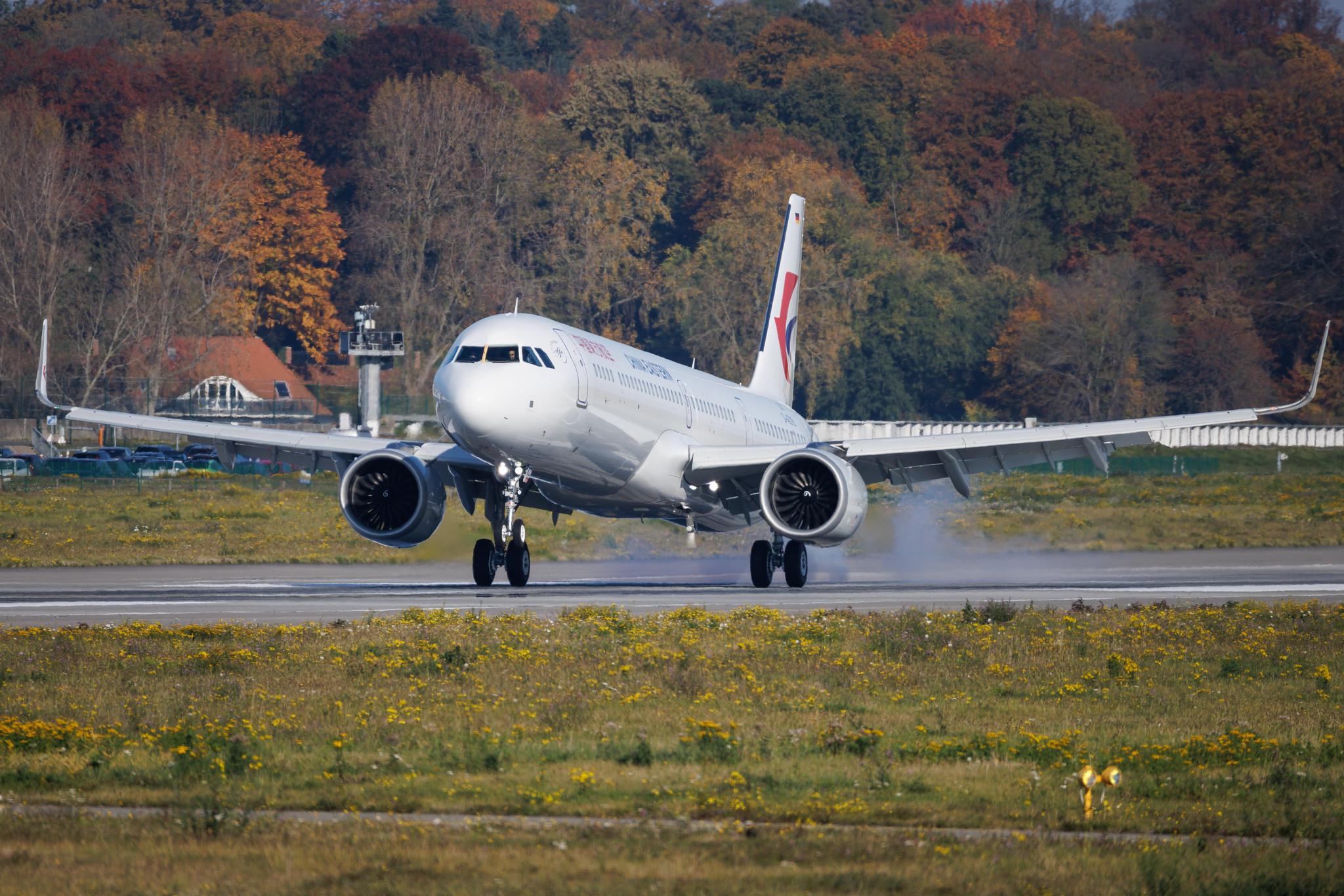 Hamburg Finkenwerder: China Eastern Airlines (MU / CES) | Airbus A321-251NX A21N | D-AZYB | MSN 12318