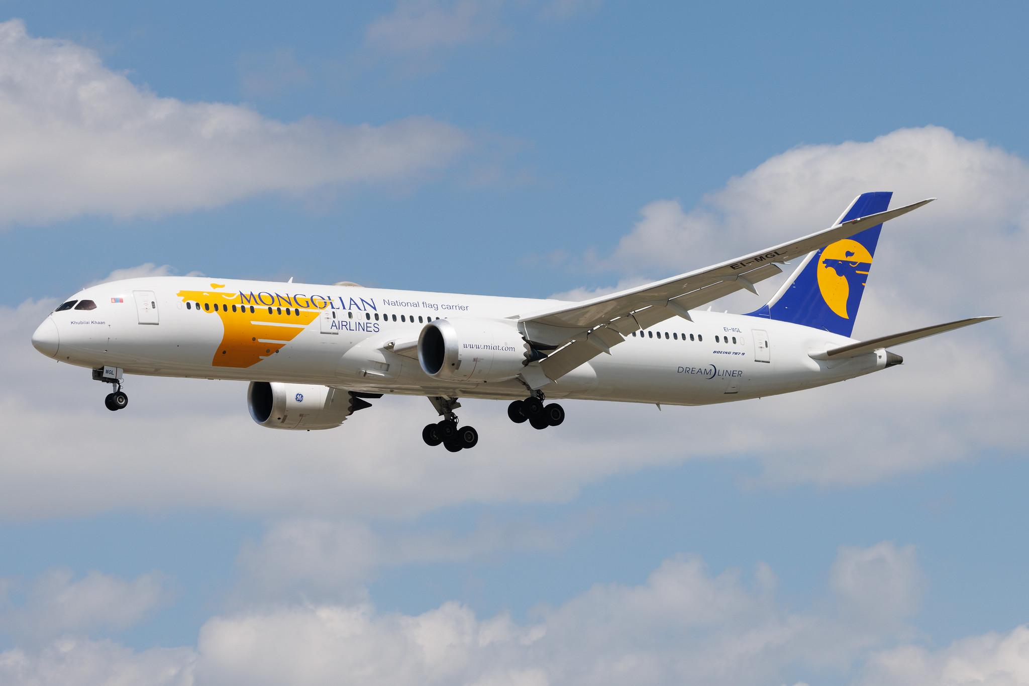 Frankfurt Airport: MIAT Mongolian Airlines (OM / MGL) | Boeing 787-9 Dreamliner B789 | EI-MGL | MSN 60326
