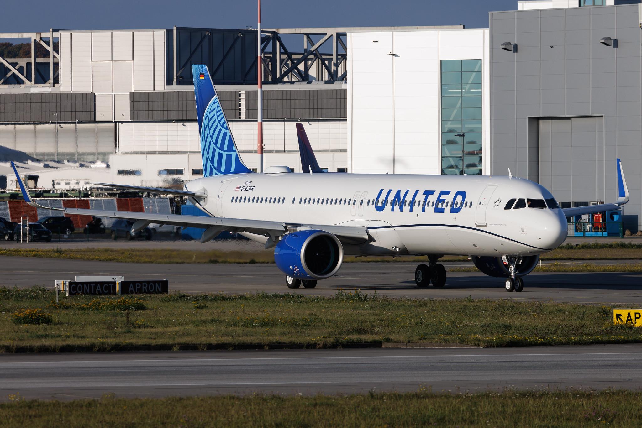 Hamburg Finkenwerder: United Airlines (UA / UAL) | Airbus A321-271NX A21N | D-AZWR | N24526 | MSN 12131