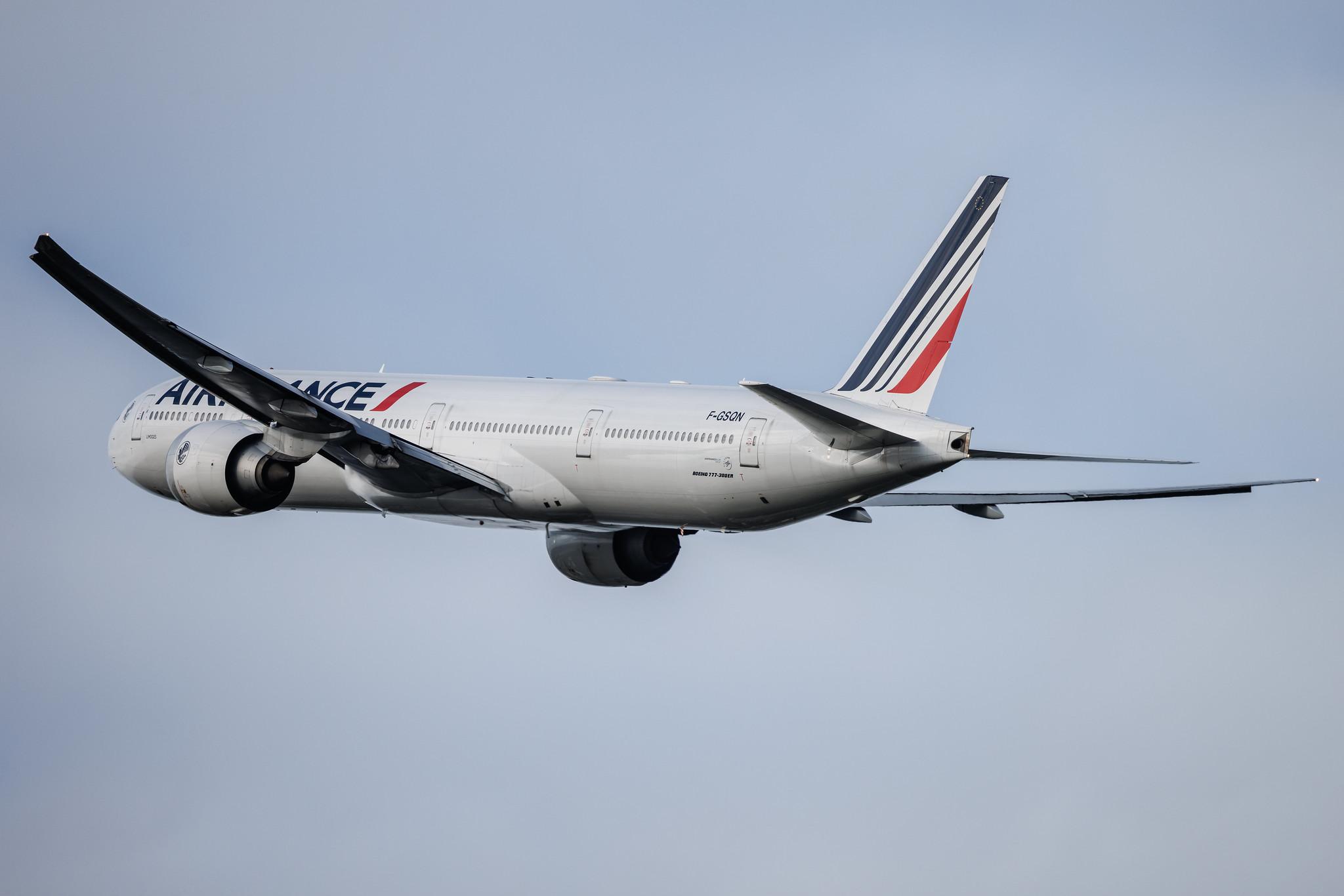 Paris Orly Airport: Air France (AF / AFR) | Boeing 777-328(ER) B77W | F-GSQN | MSN 32960