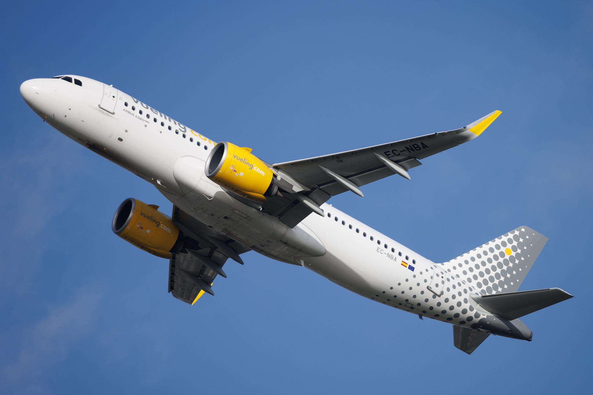 Paris Orly Airport: Vueling (VY / VLG) | Airbus A320-271N A20N | EC-NBA | MSN 8665