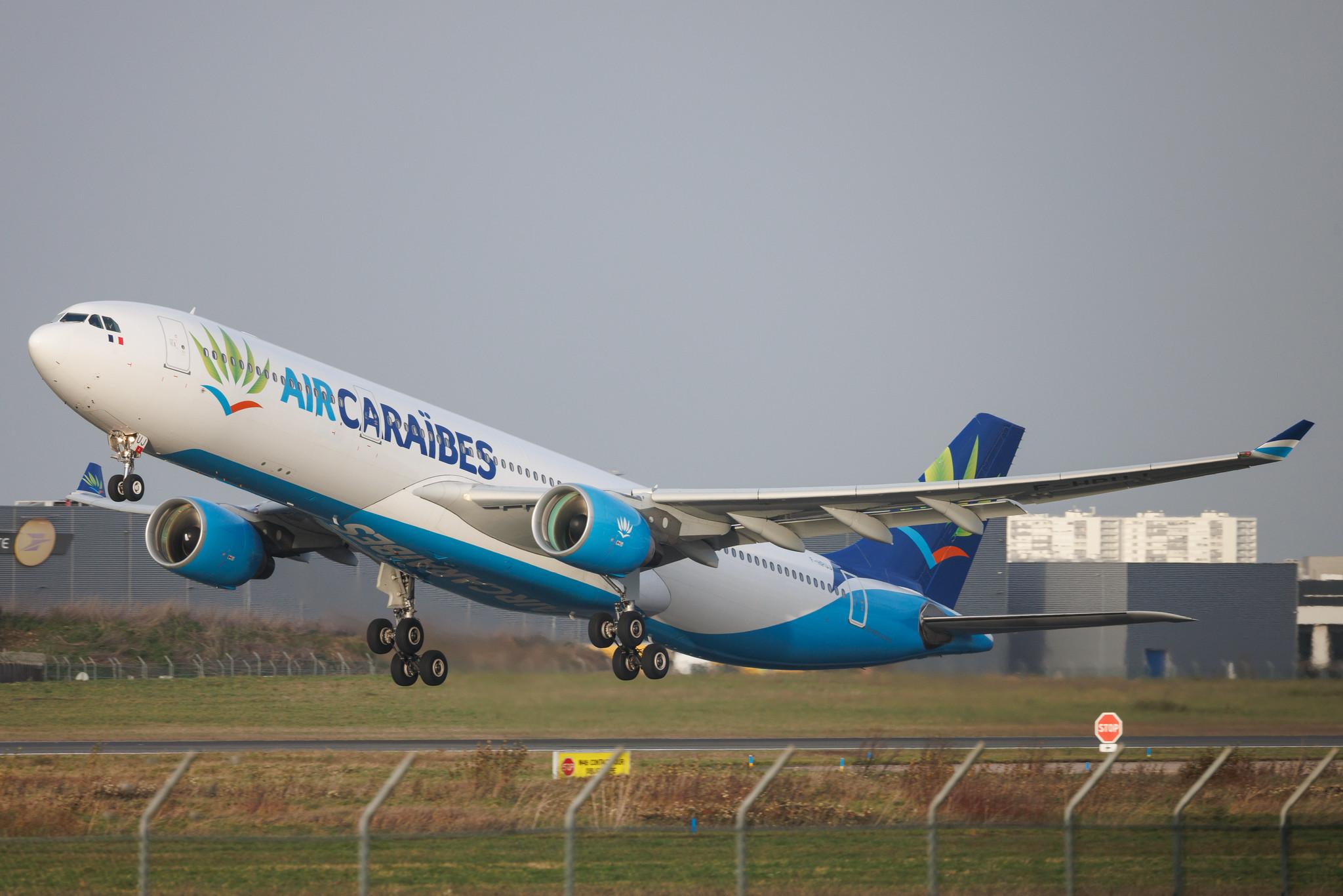 Paris Orly Airport: Air Caraïbes (TX / FWI) | Operator: Air Caraïbes Atlantique | Airbus A330-323 A333 | F-HPUJ | MSN 1727