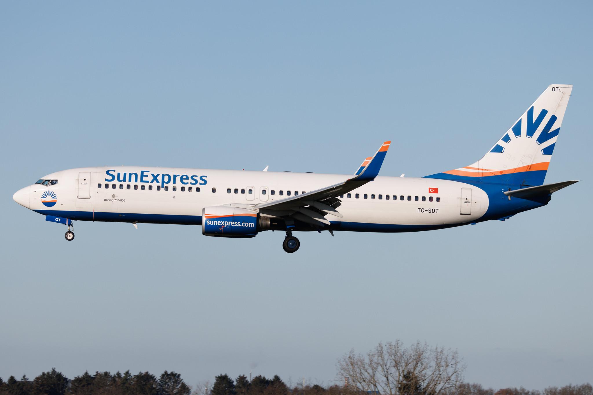 Hamburg Airport: SunExpress (XQ / SXS) | Boeing 737-8Z9 B738 | TC-SOT | MSN 28178